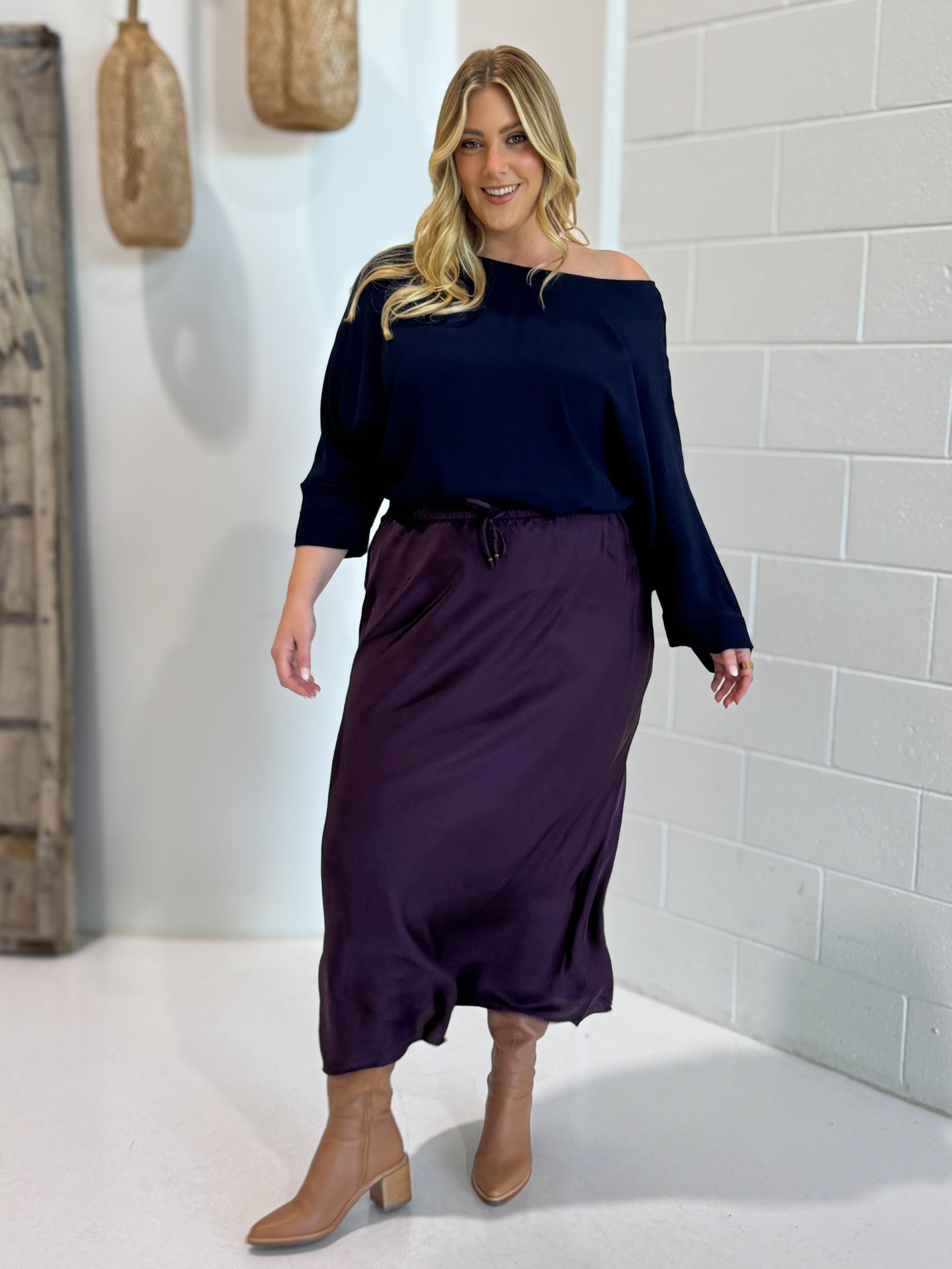 Brooke Top | Navy Fujet - Saffron Road