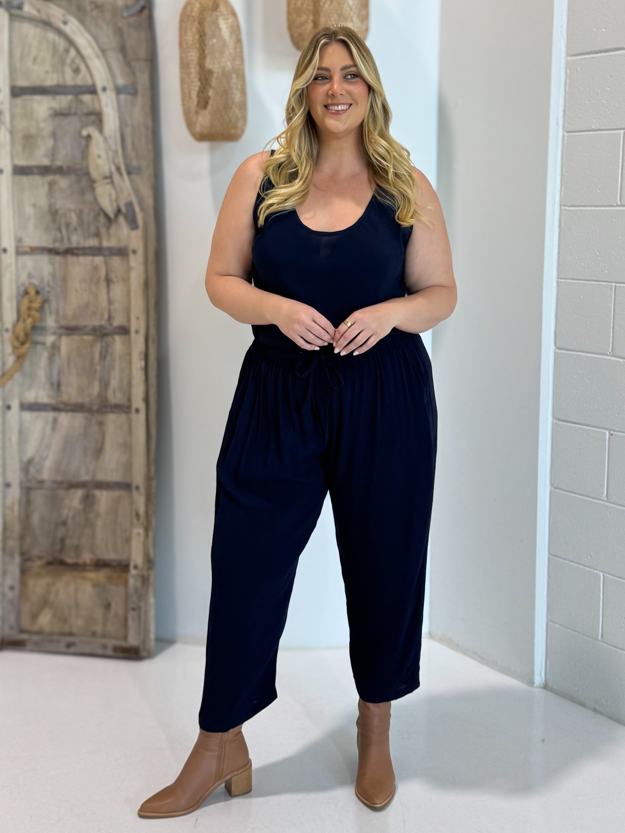 Scoop Tank | Navy Fujet - Saffron Road