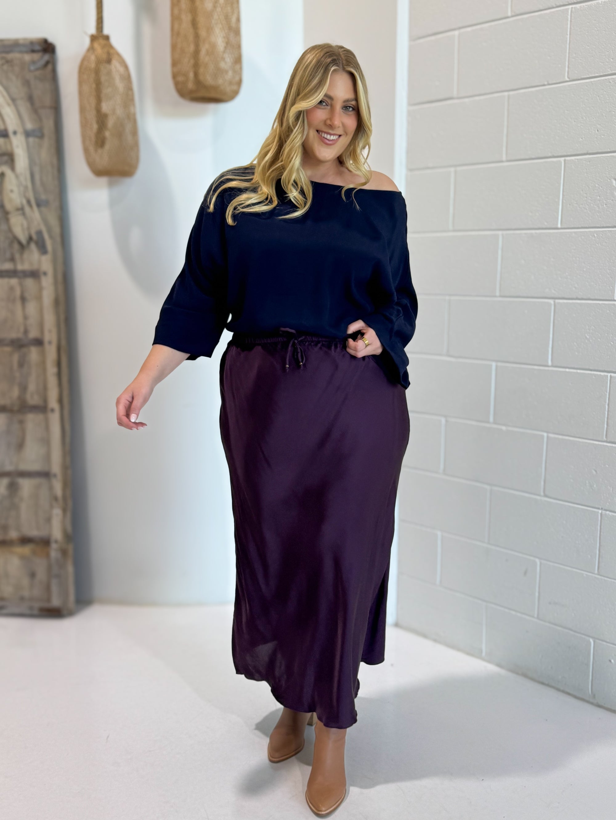 Brooke Top | Navy Fujet - Saffron Road