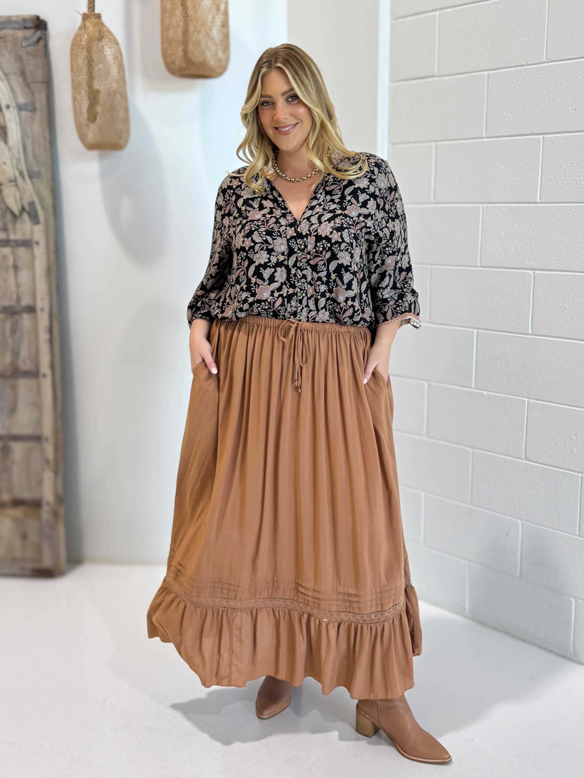 Amber Blouse | Mocha Bloom - Saffron Road
