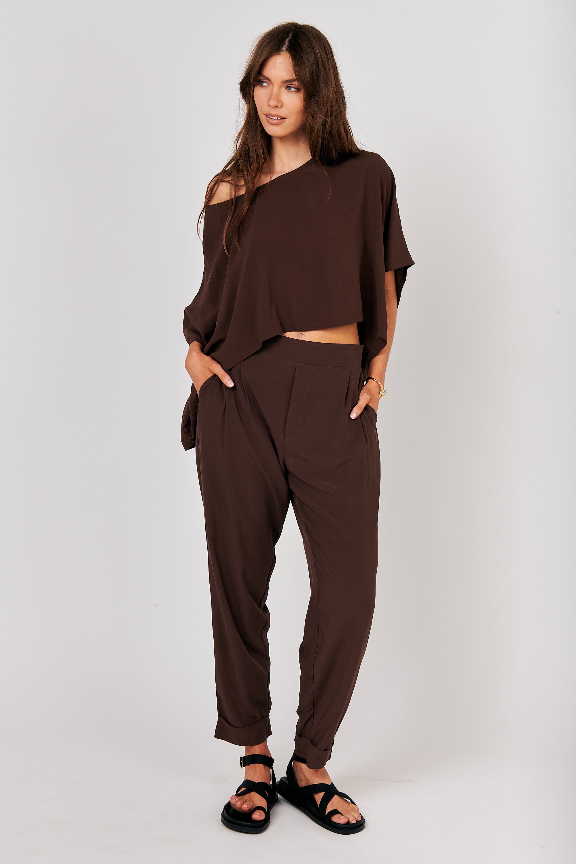 Roma Pant | Chocolate - Saffron Road