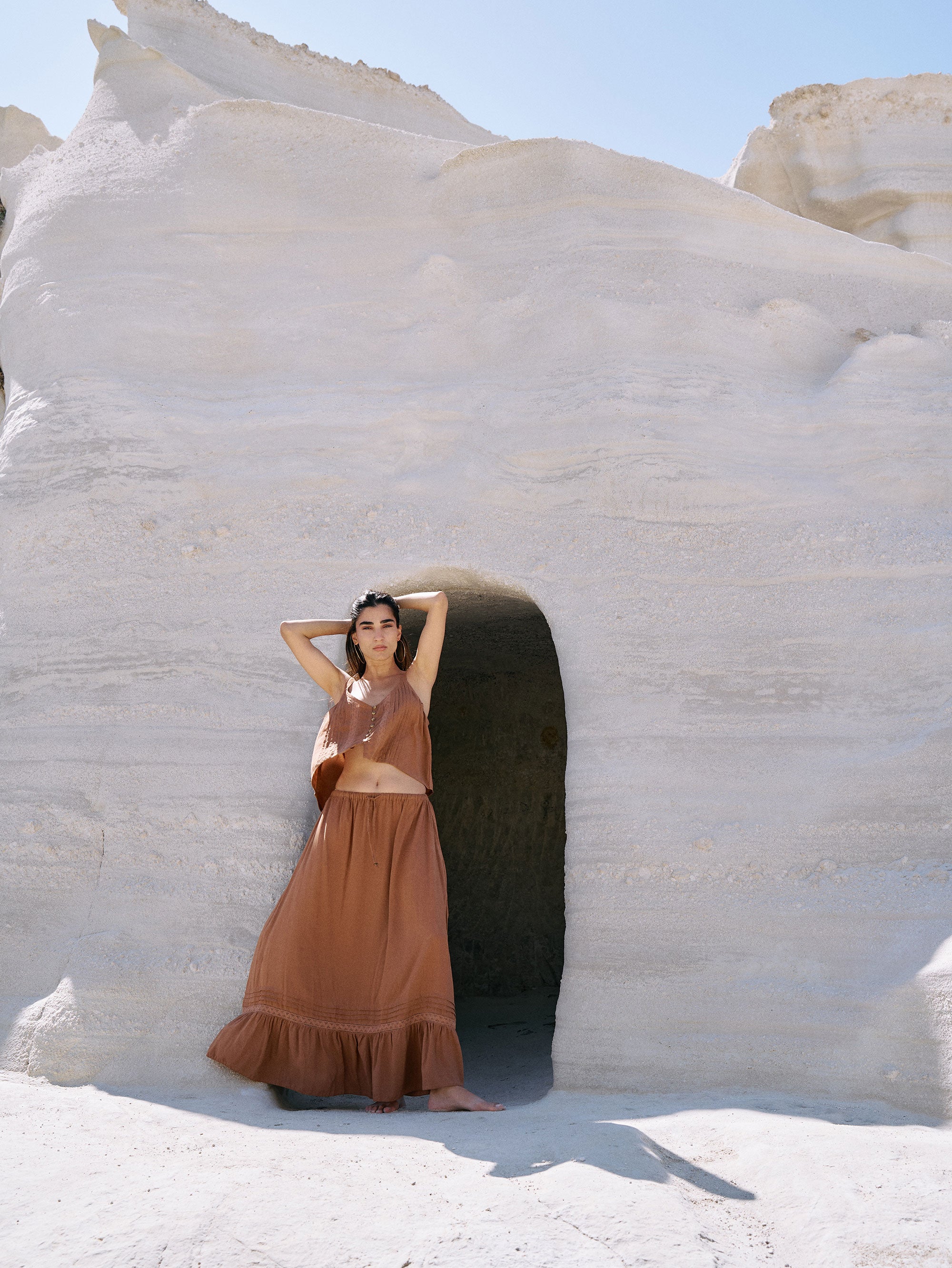 Santorini Singlet | CROPPED | Mocha - Saffron Road