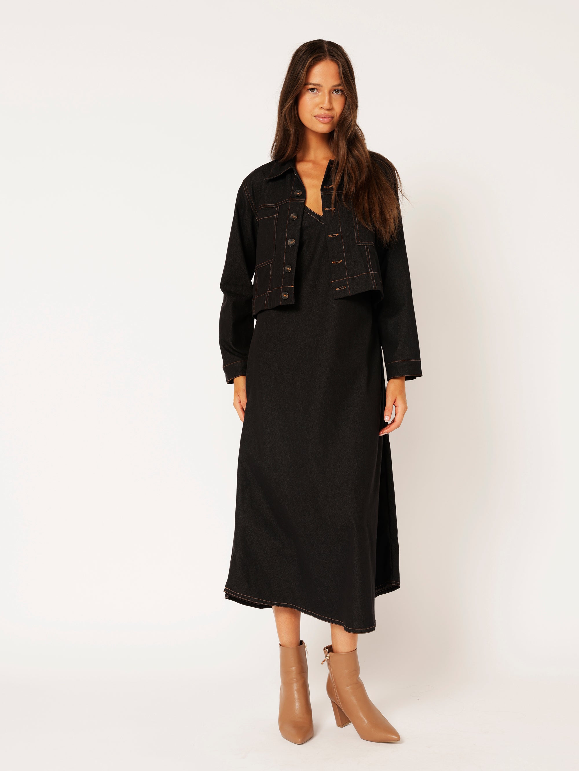 Vegas Jacket CROPPED | Black Denim - Saffron Road