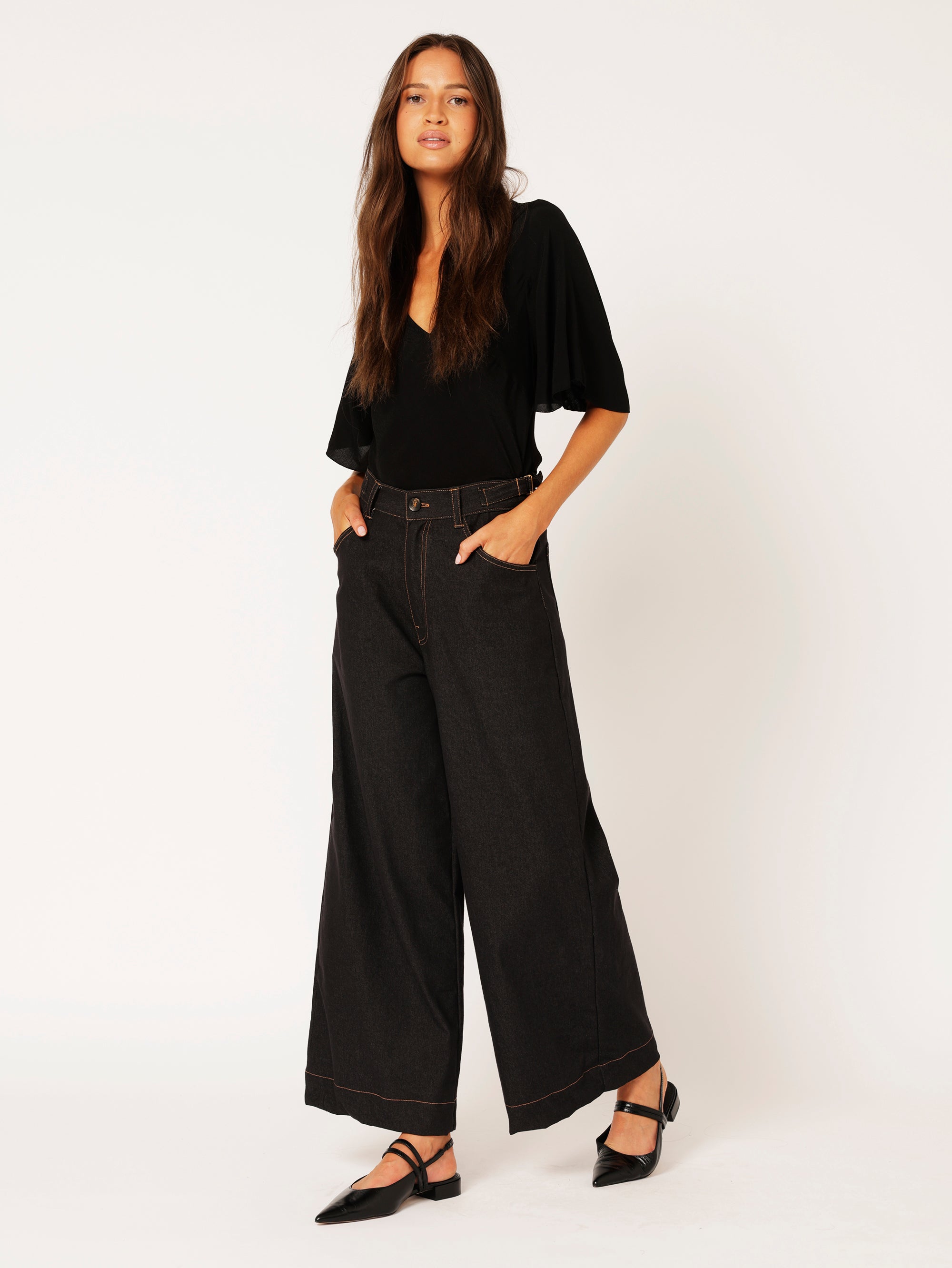 Signature Jeans | Black Denim - Saffron Road
