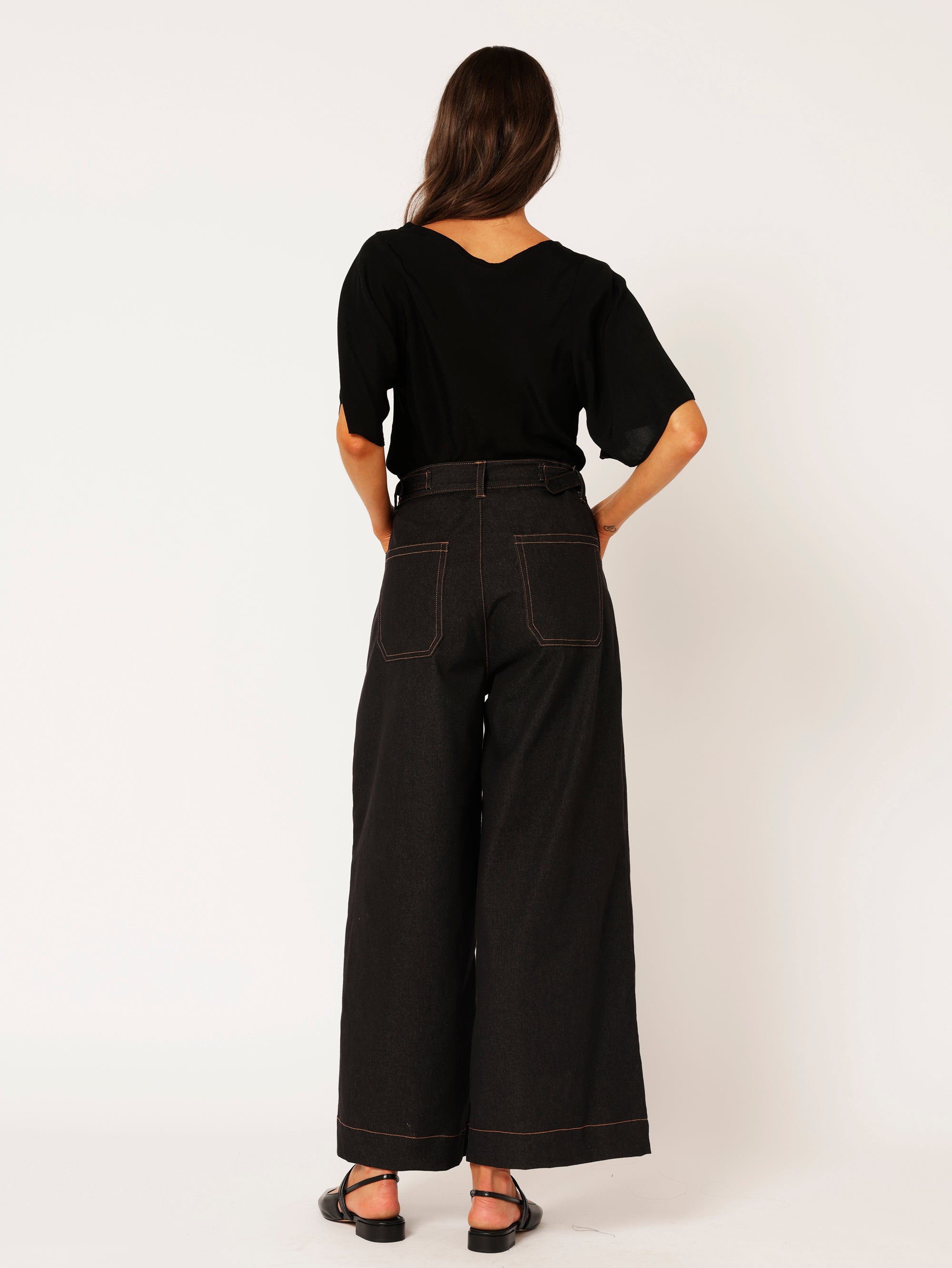 Signature Jeans | Black Denim - Saffron Road