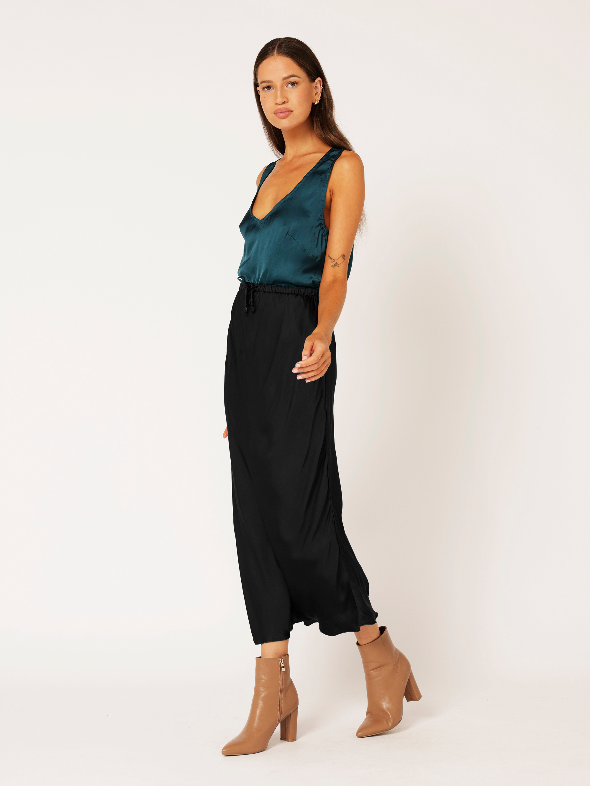 Bias Cut Skirt | Satin | Black - Saffron Road