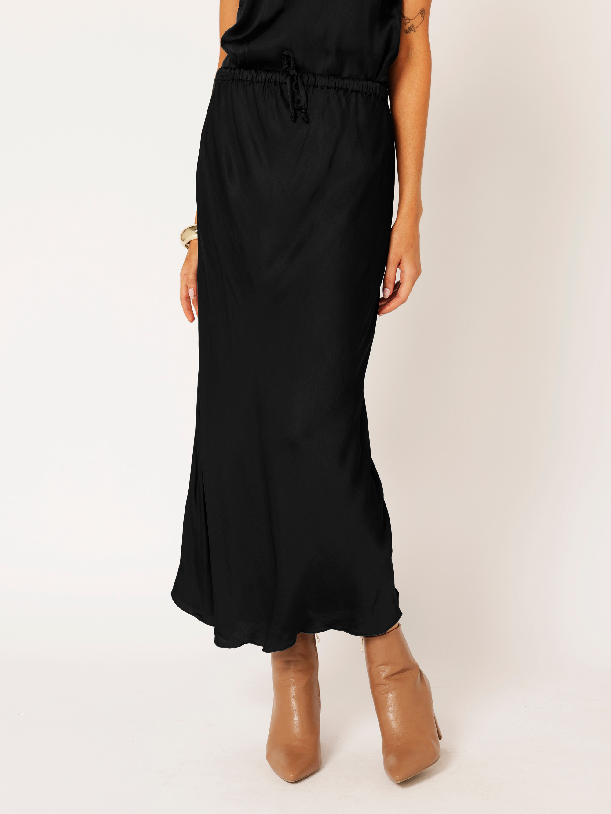 Bias Cut Skirt | Satin | Black - Saffron Road
