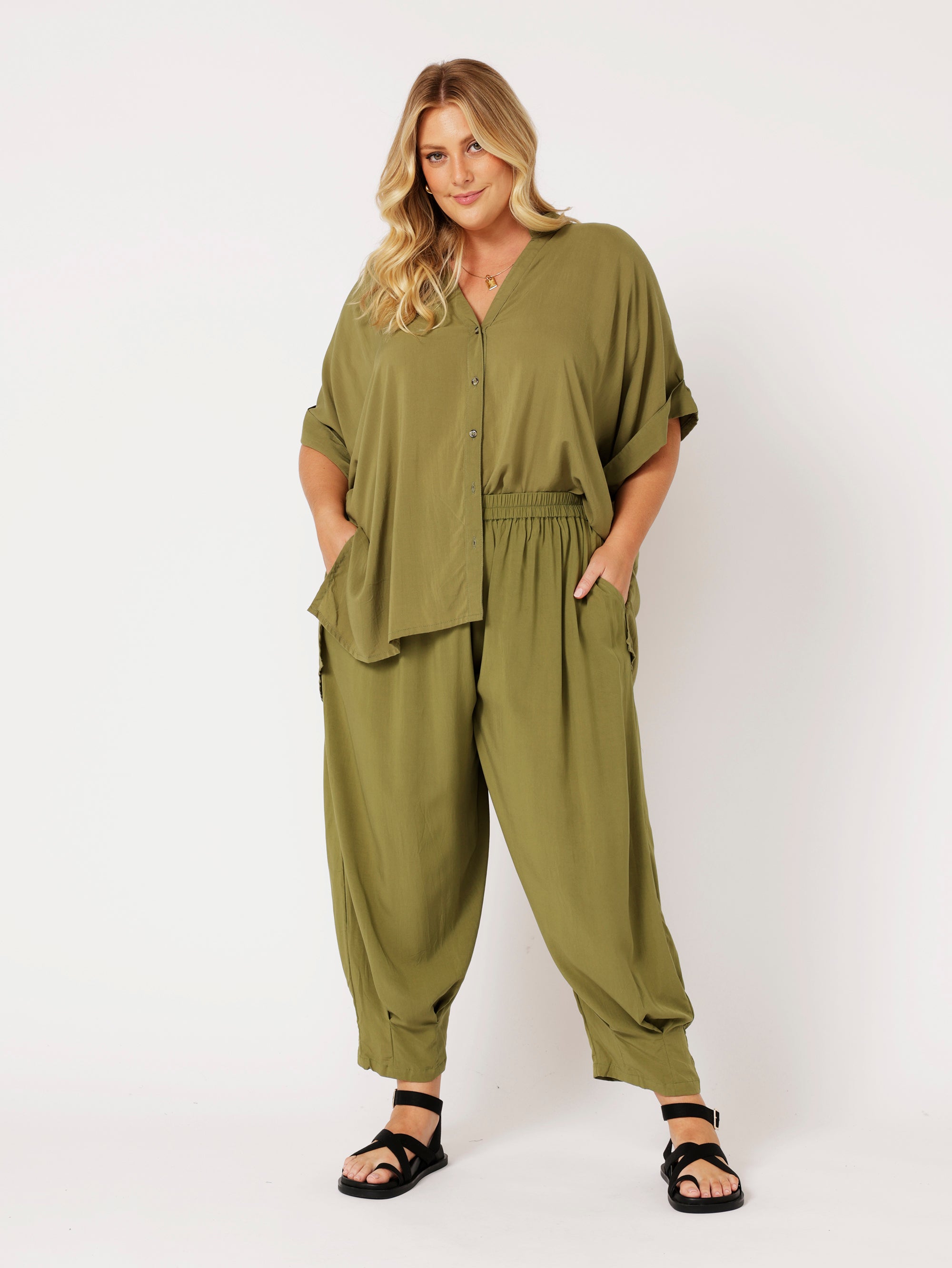 Madison Shirt | Olive - Saffron Road