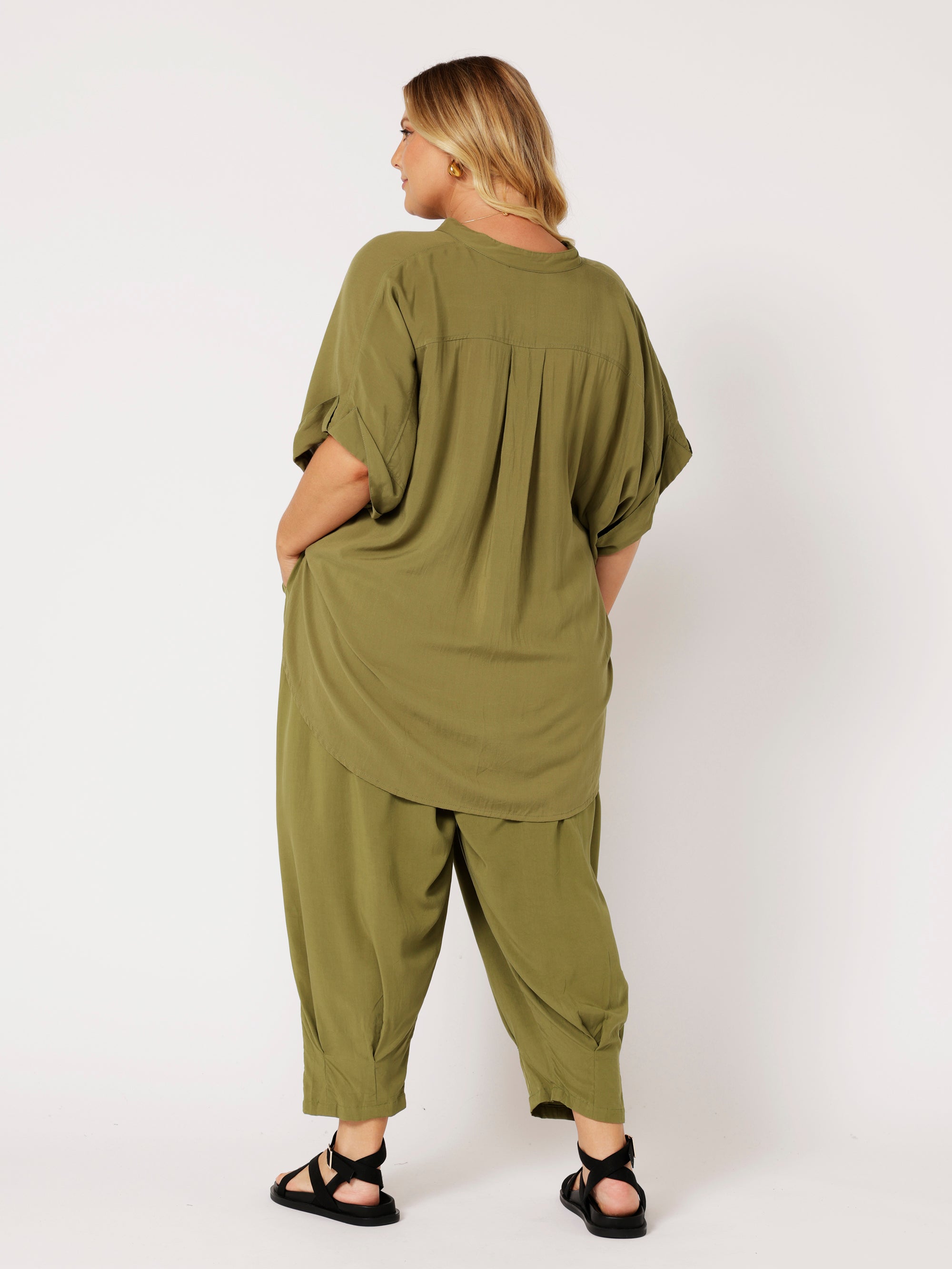 Madison Shirt | Olive - Saffron Road