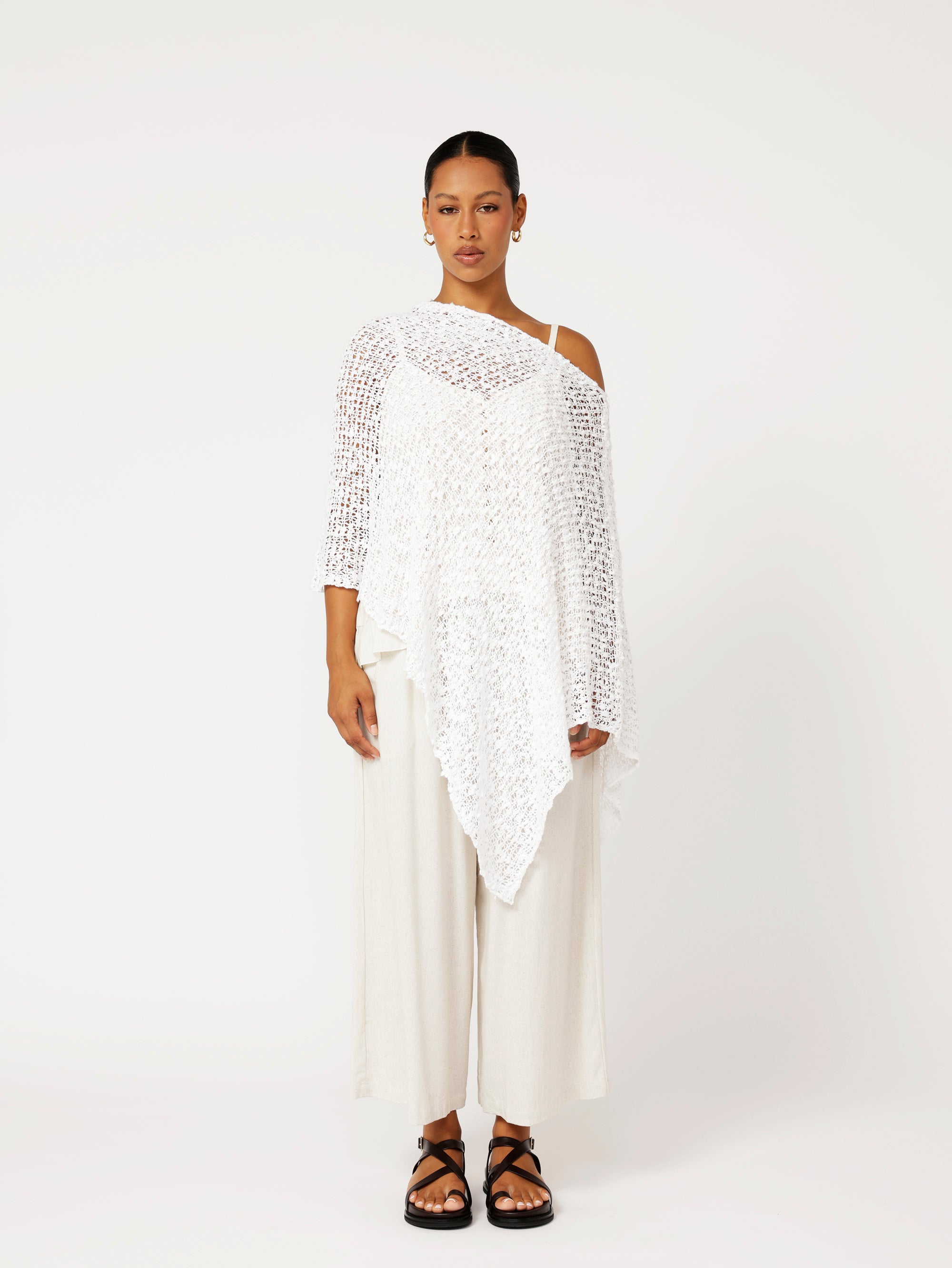 Poncho Knit | White