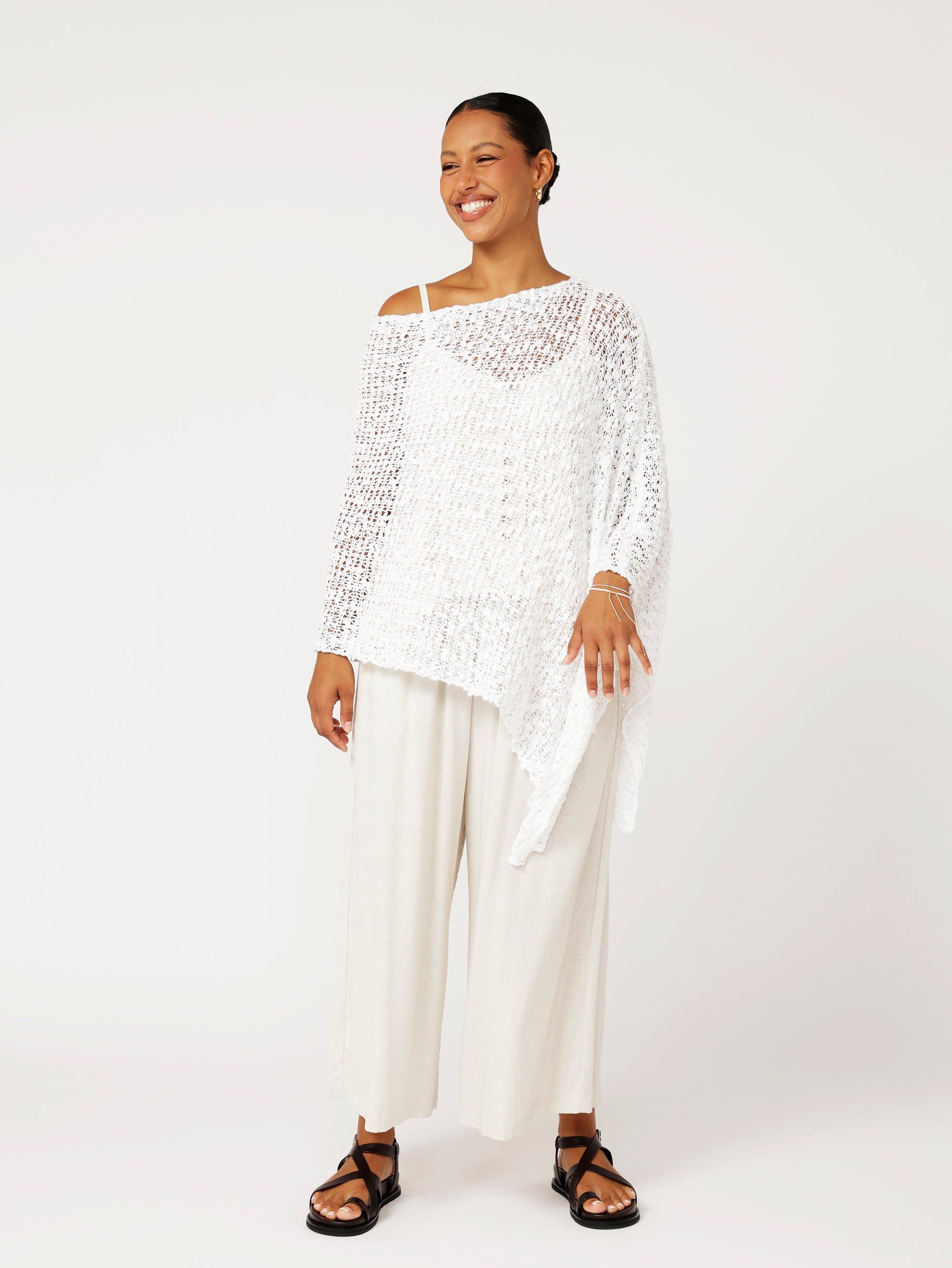 Poncho Knit | White