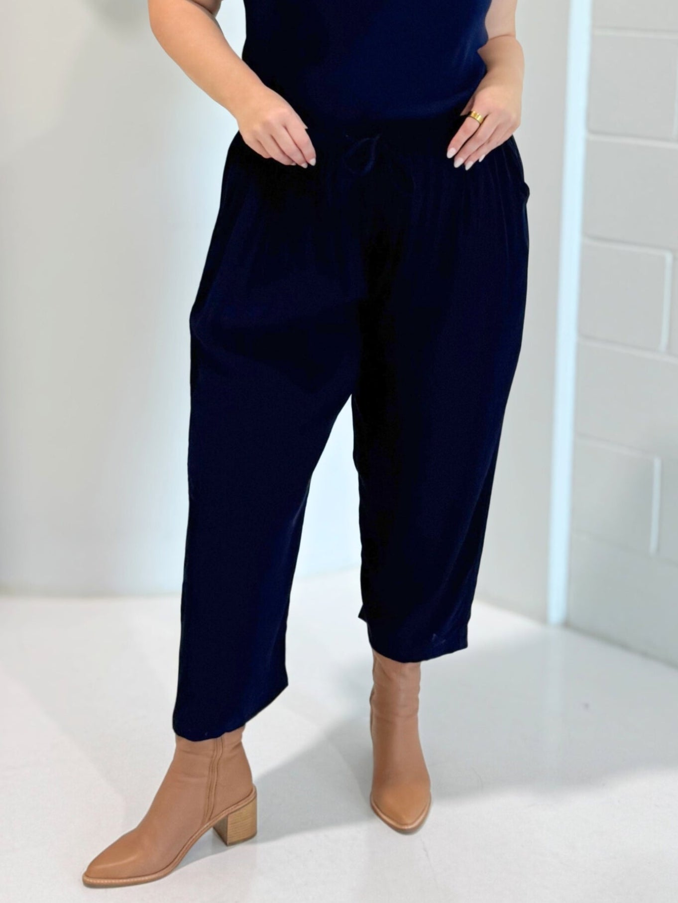 Slouch Pant | Navy Fujet - Saffron Road