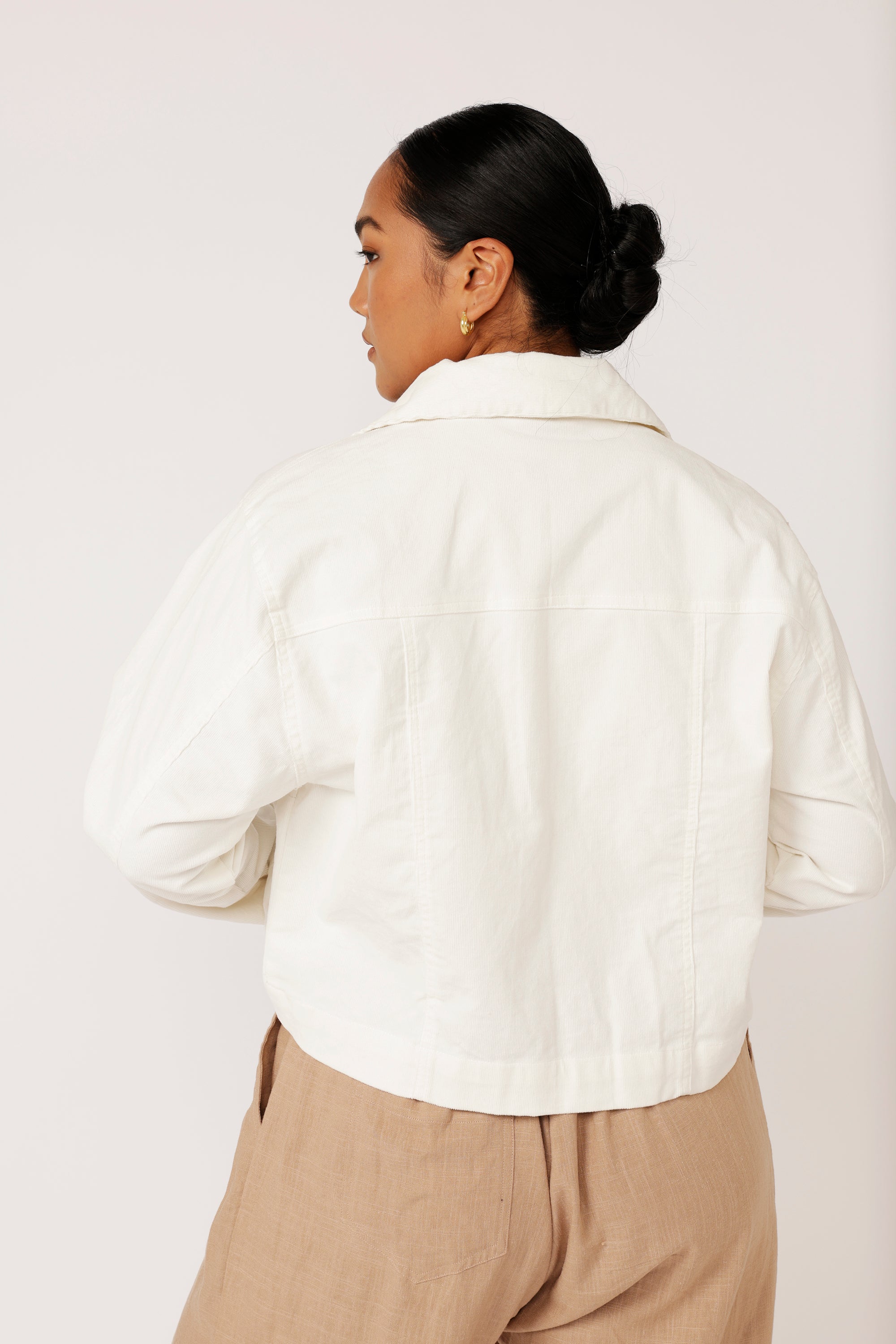 Vegas Jacket CROPPED | Cream - Saffron Road