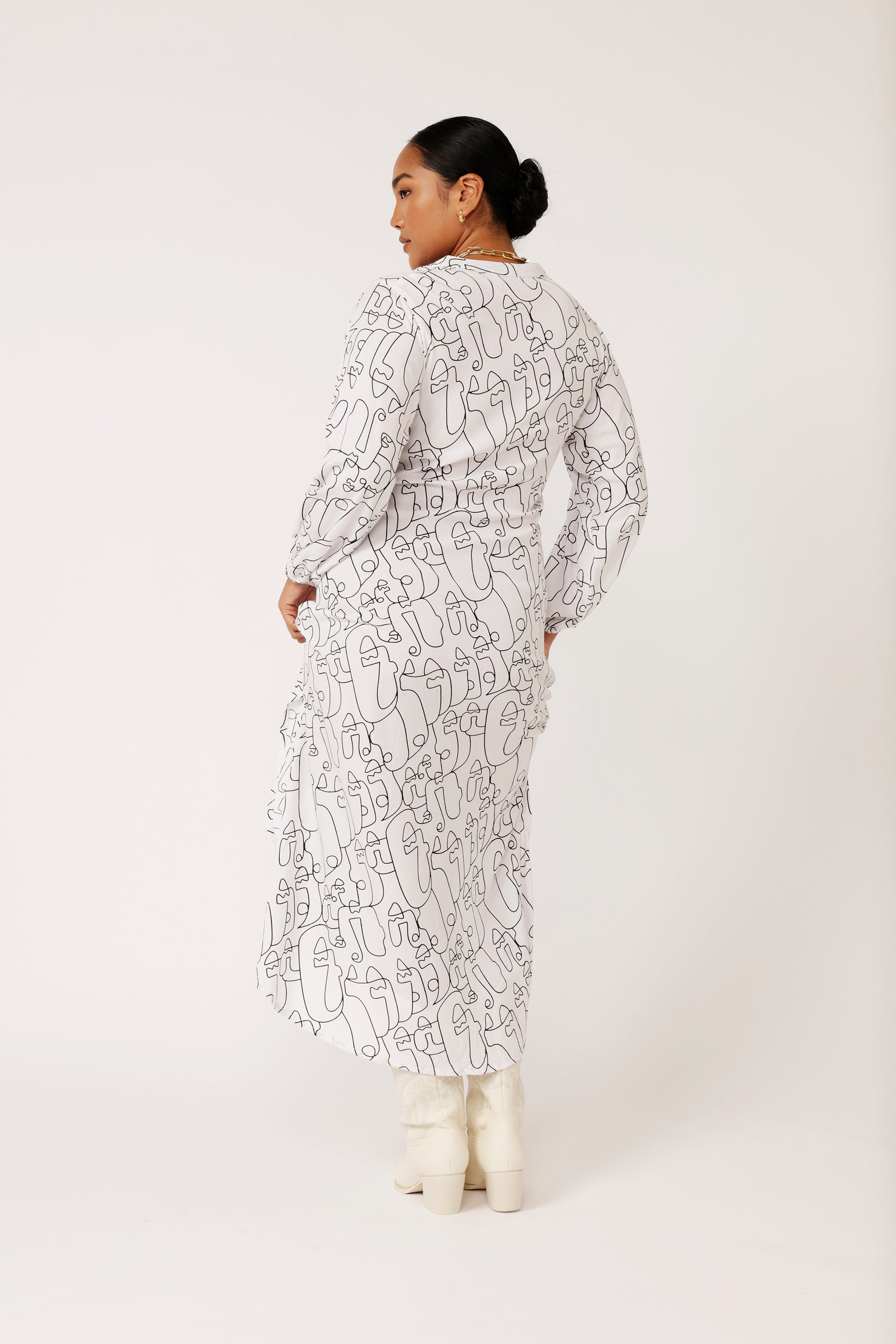 Jetset Gypsy MAXI | White Portrait - Saffron Road