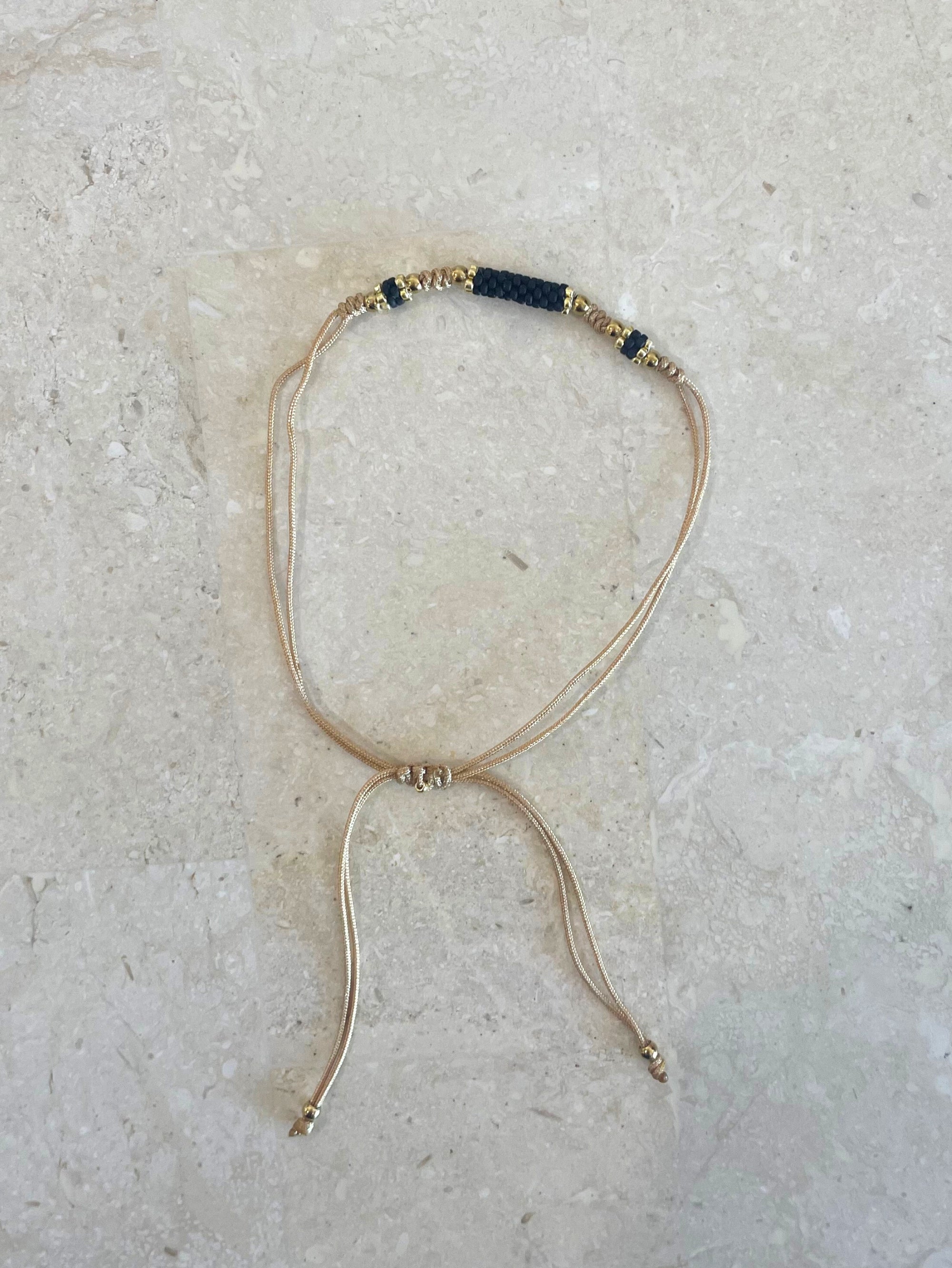 Bracelet 21 | Beads Black & Gold - Saffron Road