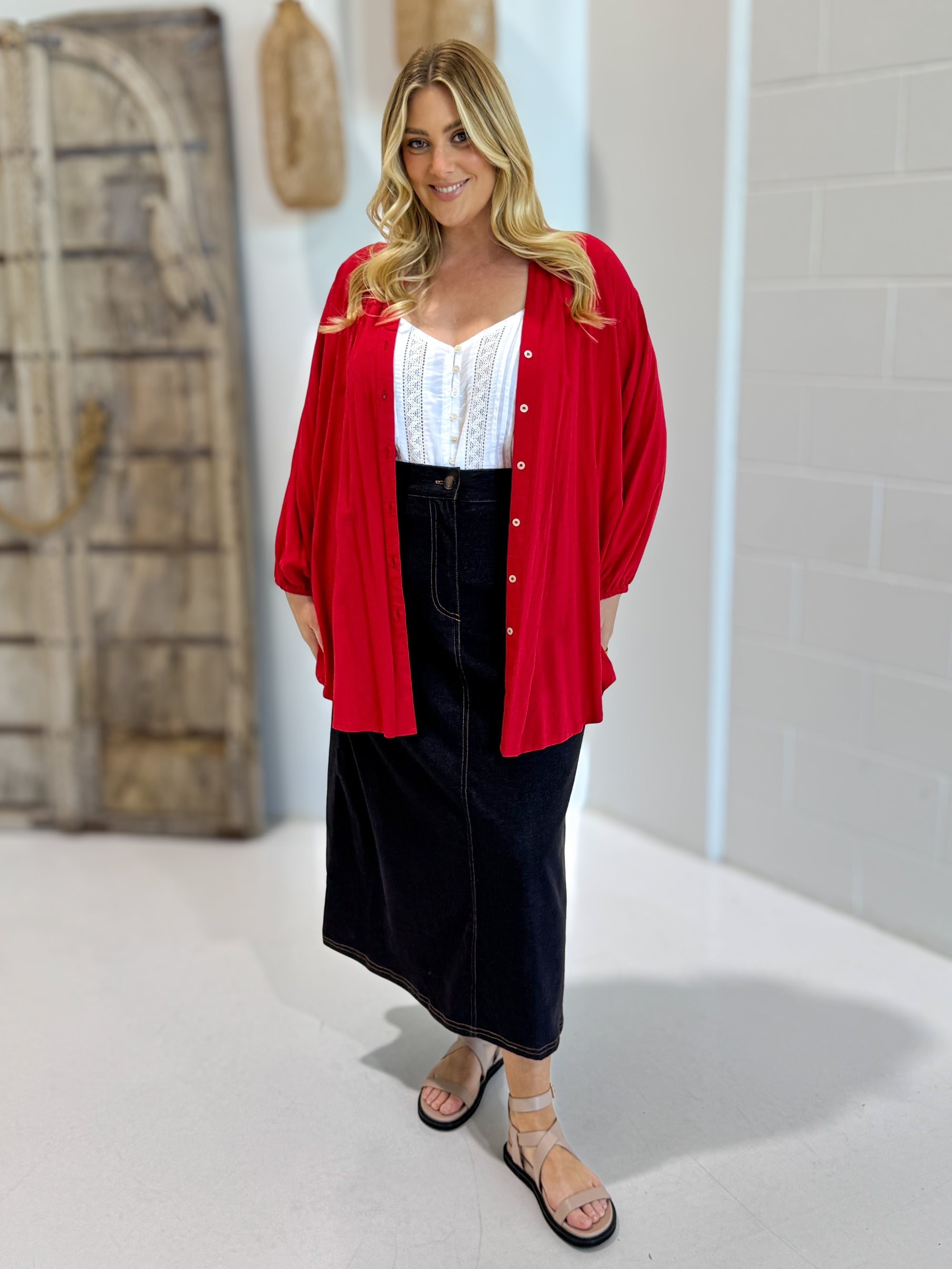 Manhattan Shirt LONG | Flamenco Red - Saffron Road