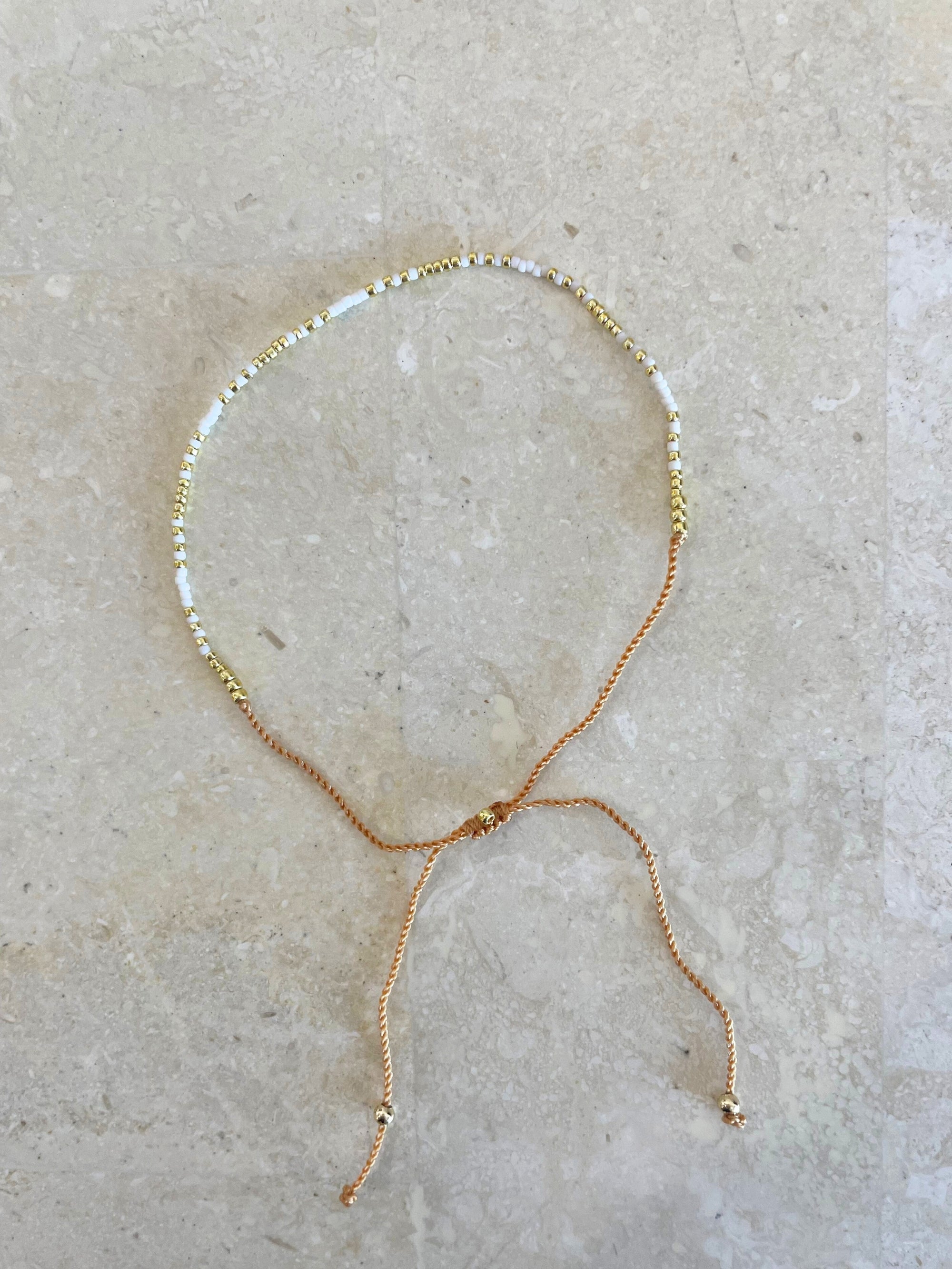 Bracelet 26 | Beads Gold & White - Saffron Road