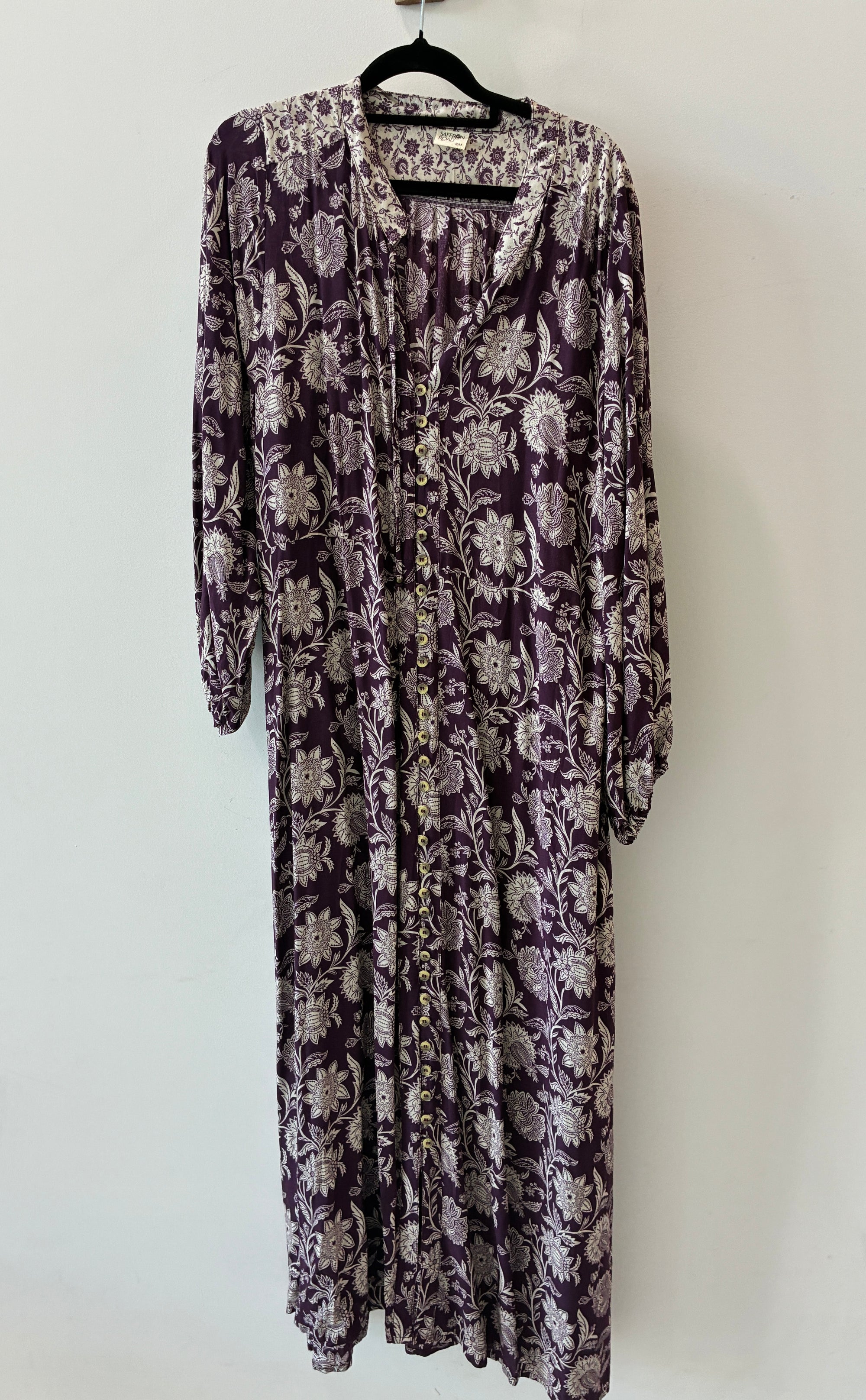 SAMPLE 20 | Traveller Dress In Vintage Grape SM - Saffron Road