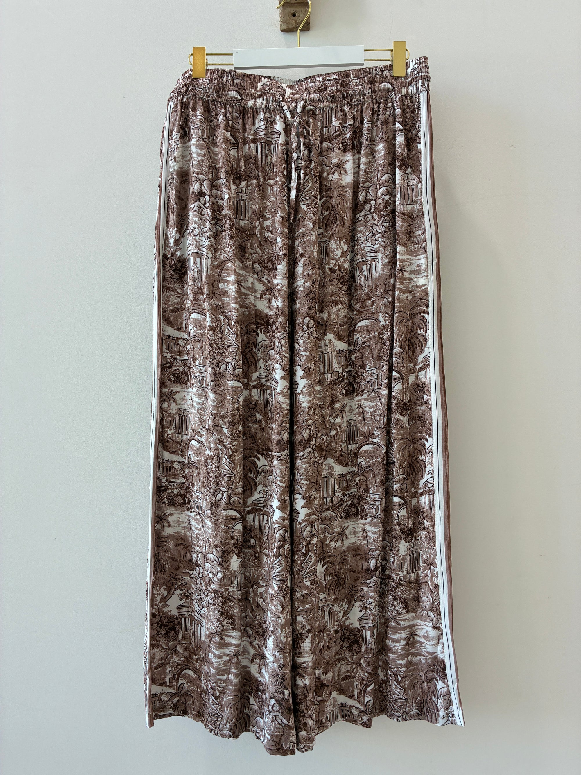 SAMPLE 46 | Palazzo Pant in Lost City Choc - Saffron Road