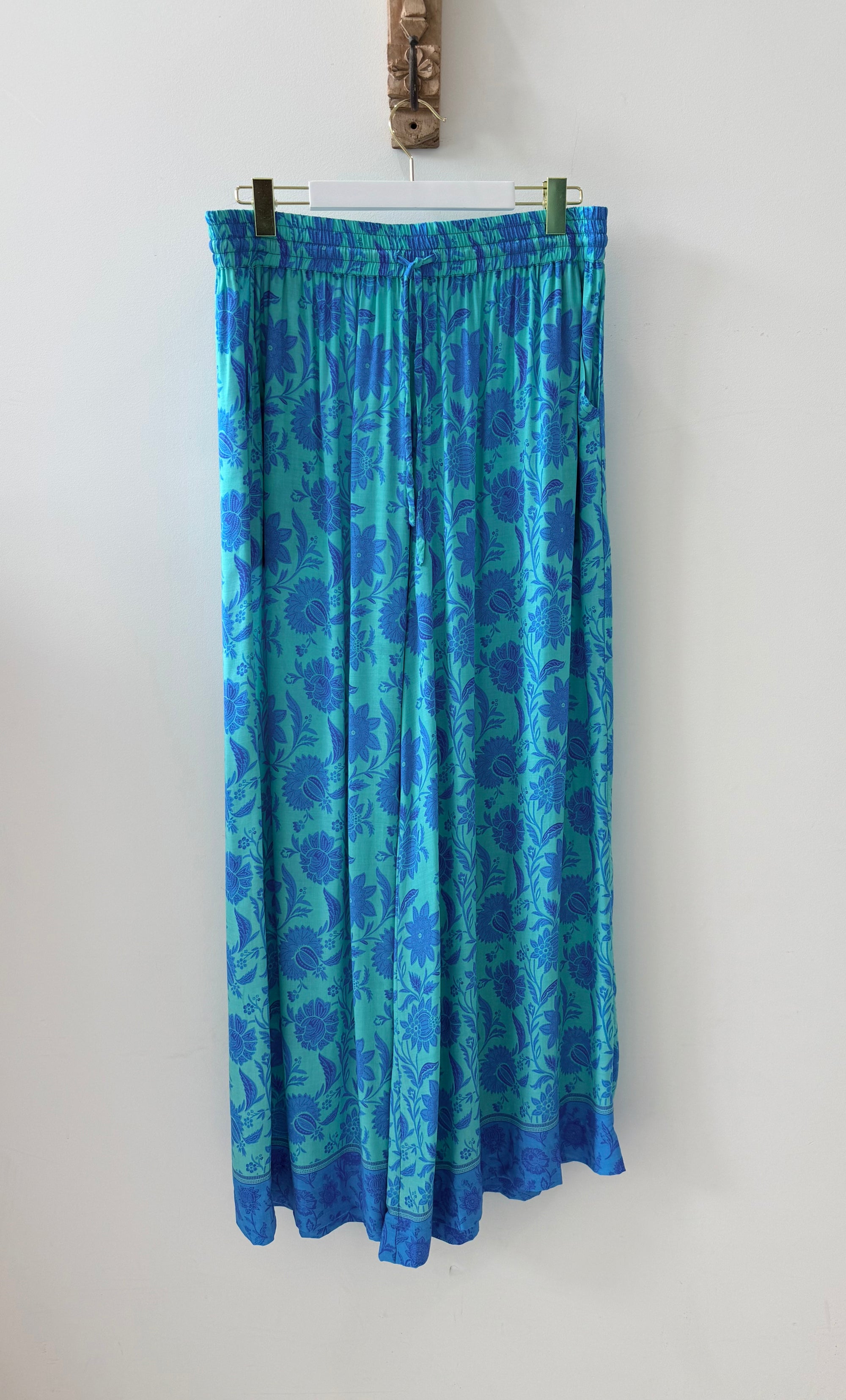 SAMPLE 21 - Palazzo Pant in Marine Mosaic - Saffron Road