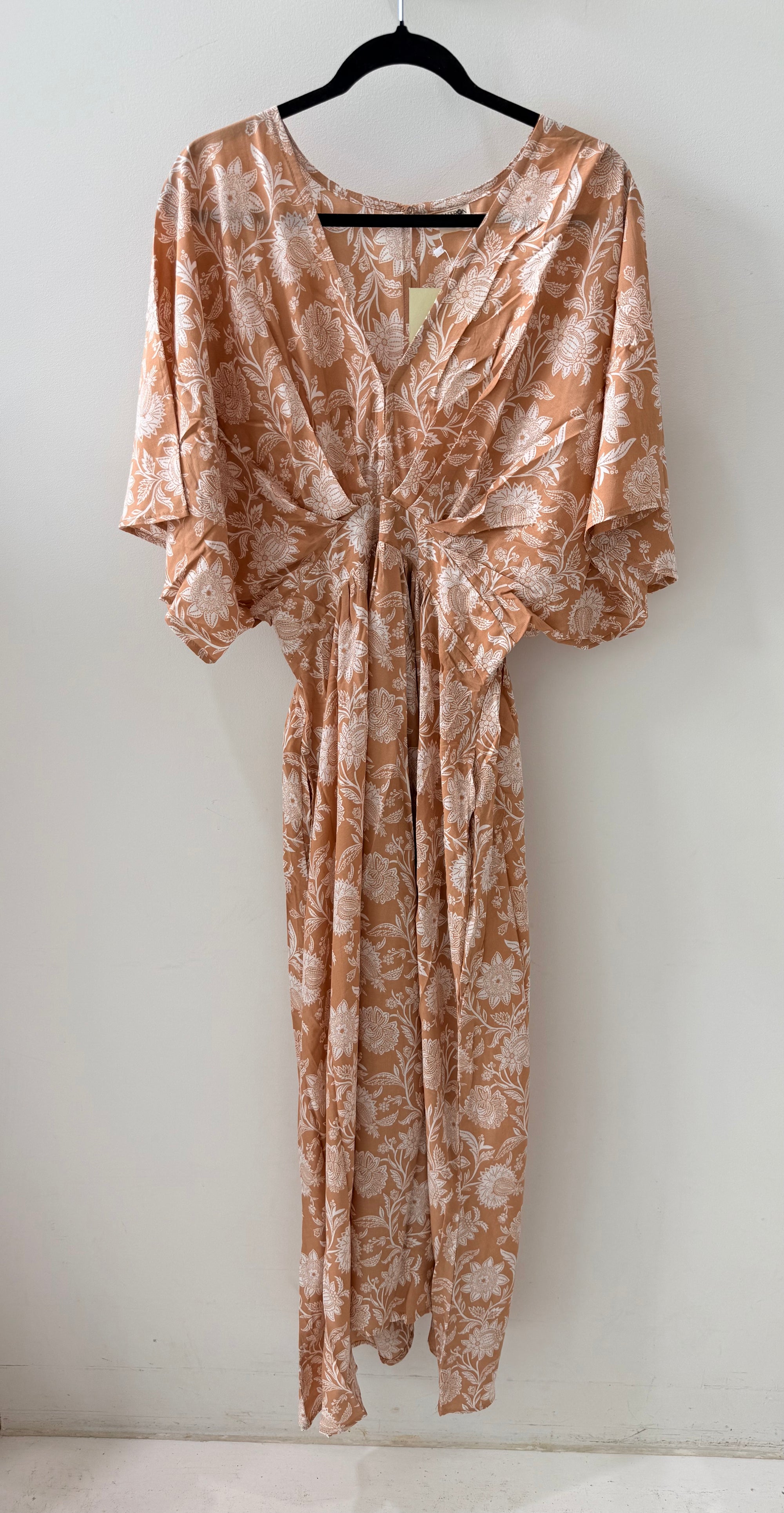 SAMPLE 23 - Meredith Dress in Beige Flower - Saffron Road