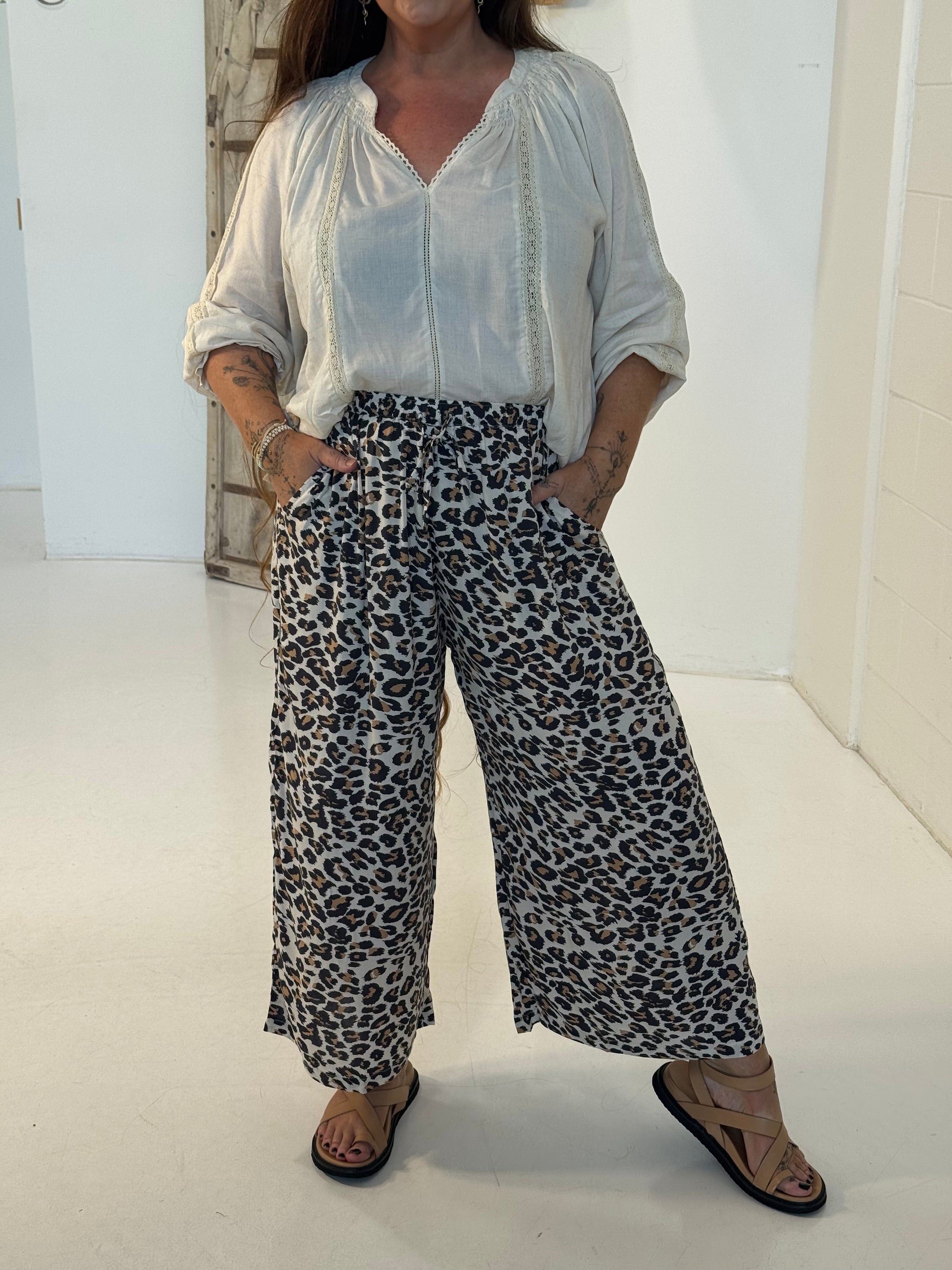 Island Pant | Leopard - Saffron Road