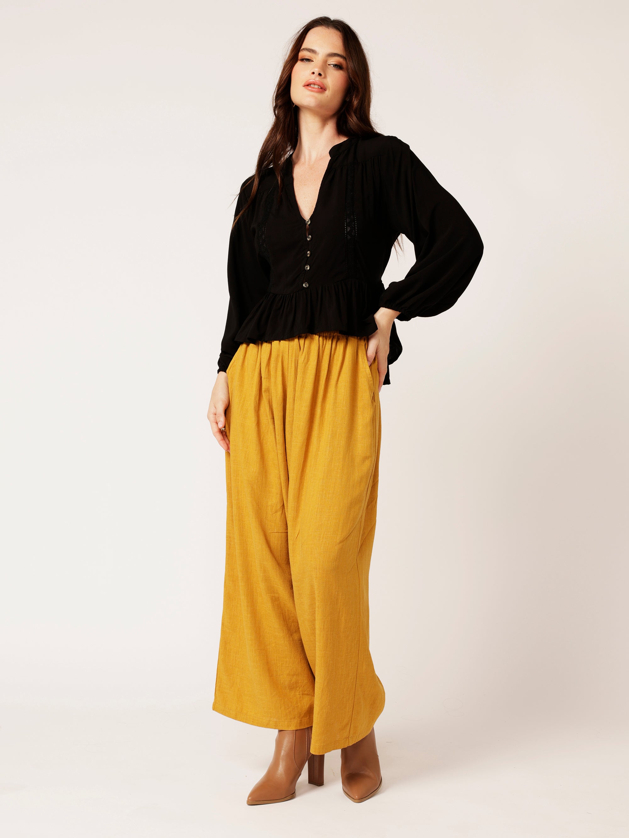 Jilly Blouse | Black - Saffron Road