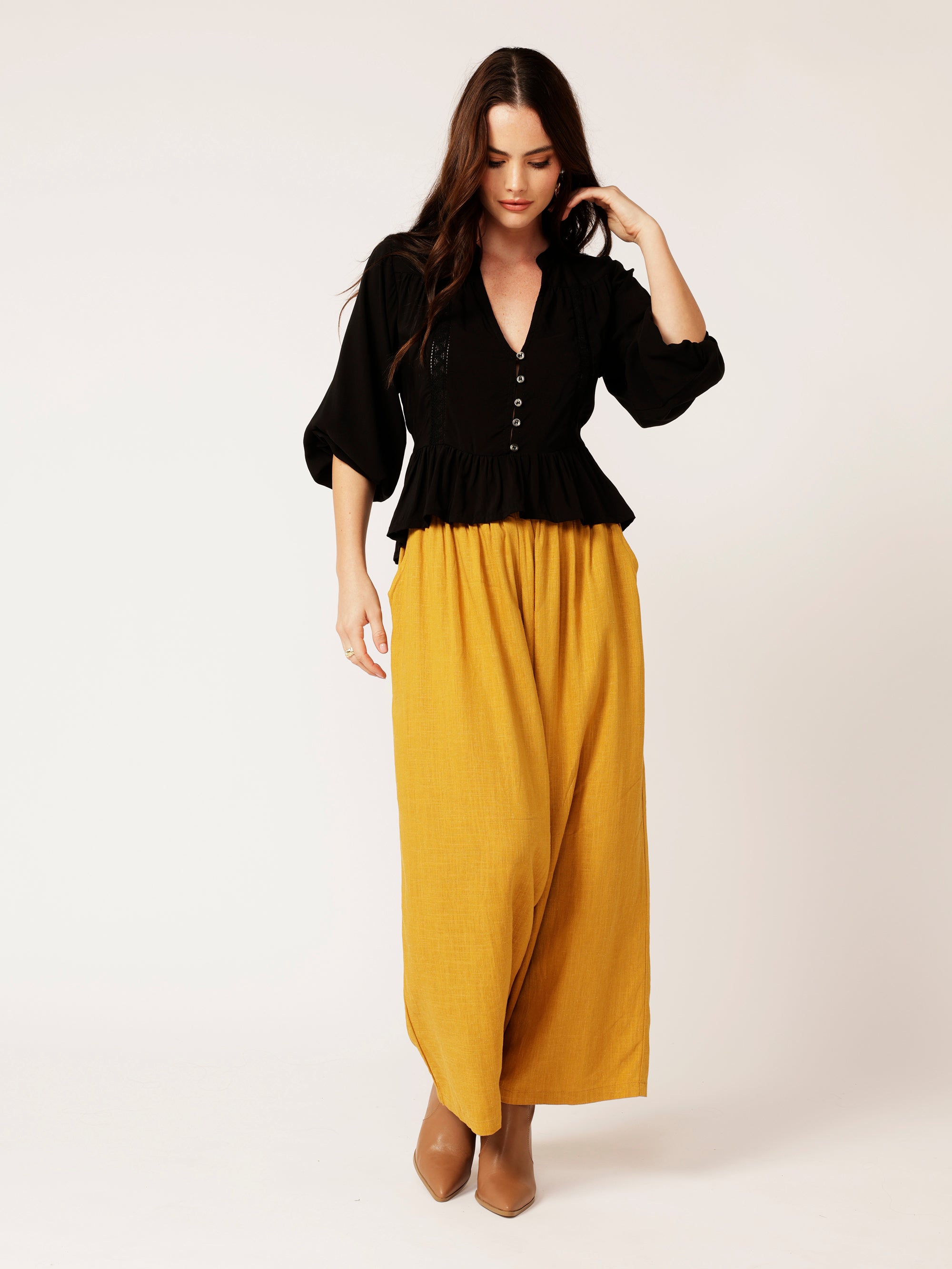 Jilly Blouse | Black - Saffron Road