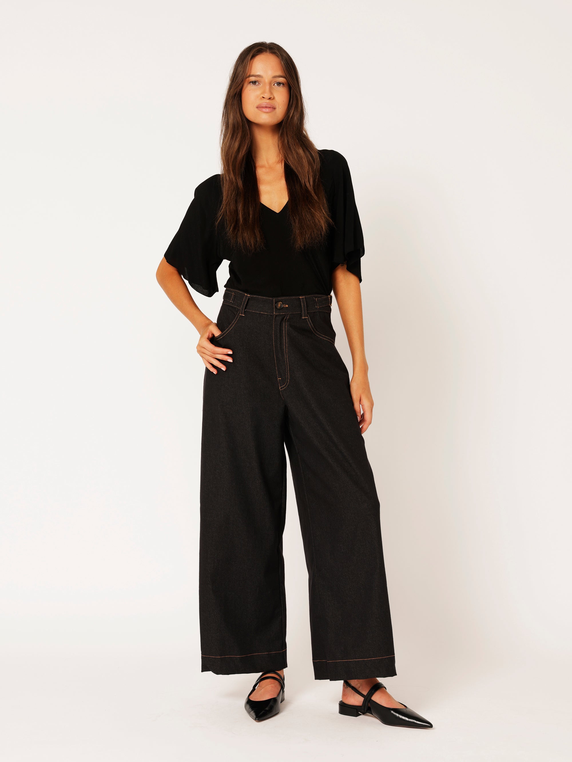 Signature Jeans | Black Denim - Saffron Road