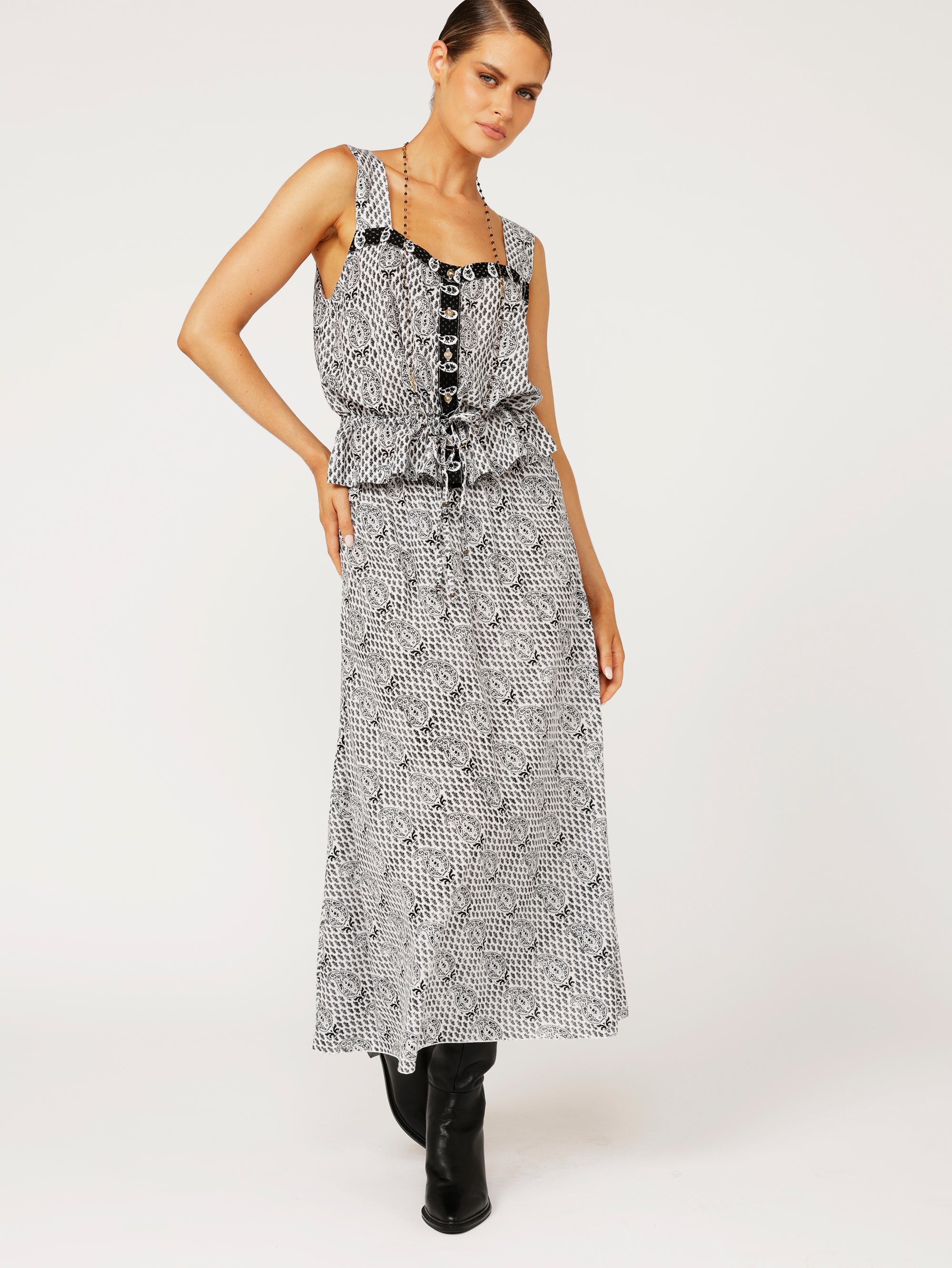 Violet Skirt | Onyx Black - Saffron Road