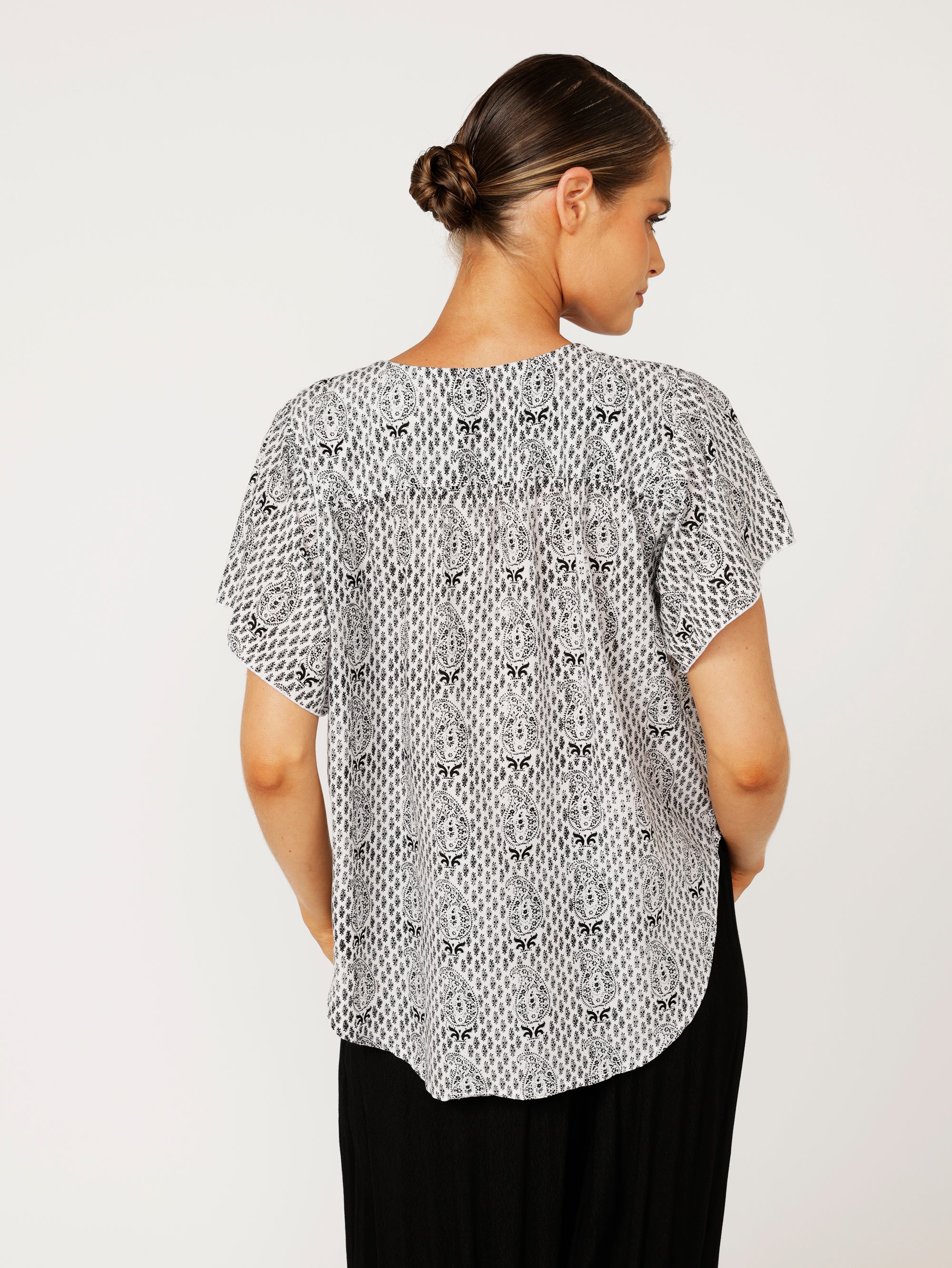Bianca Blouse Short Sleeve | Onyx Black - Saffron Road