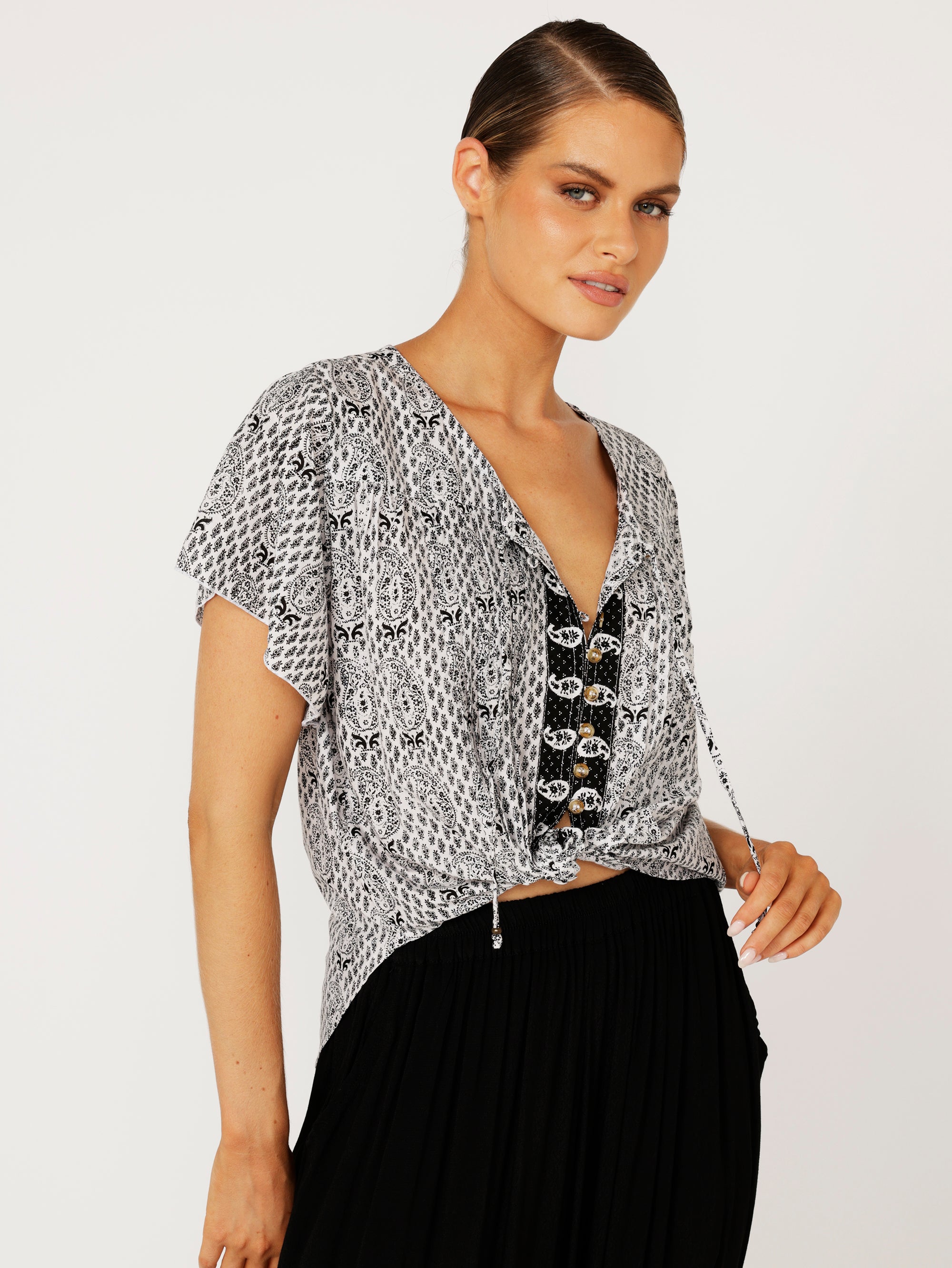 Bianca Blouse Short Sleeve | Onyx Black - Saffron Road