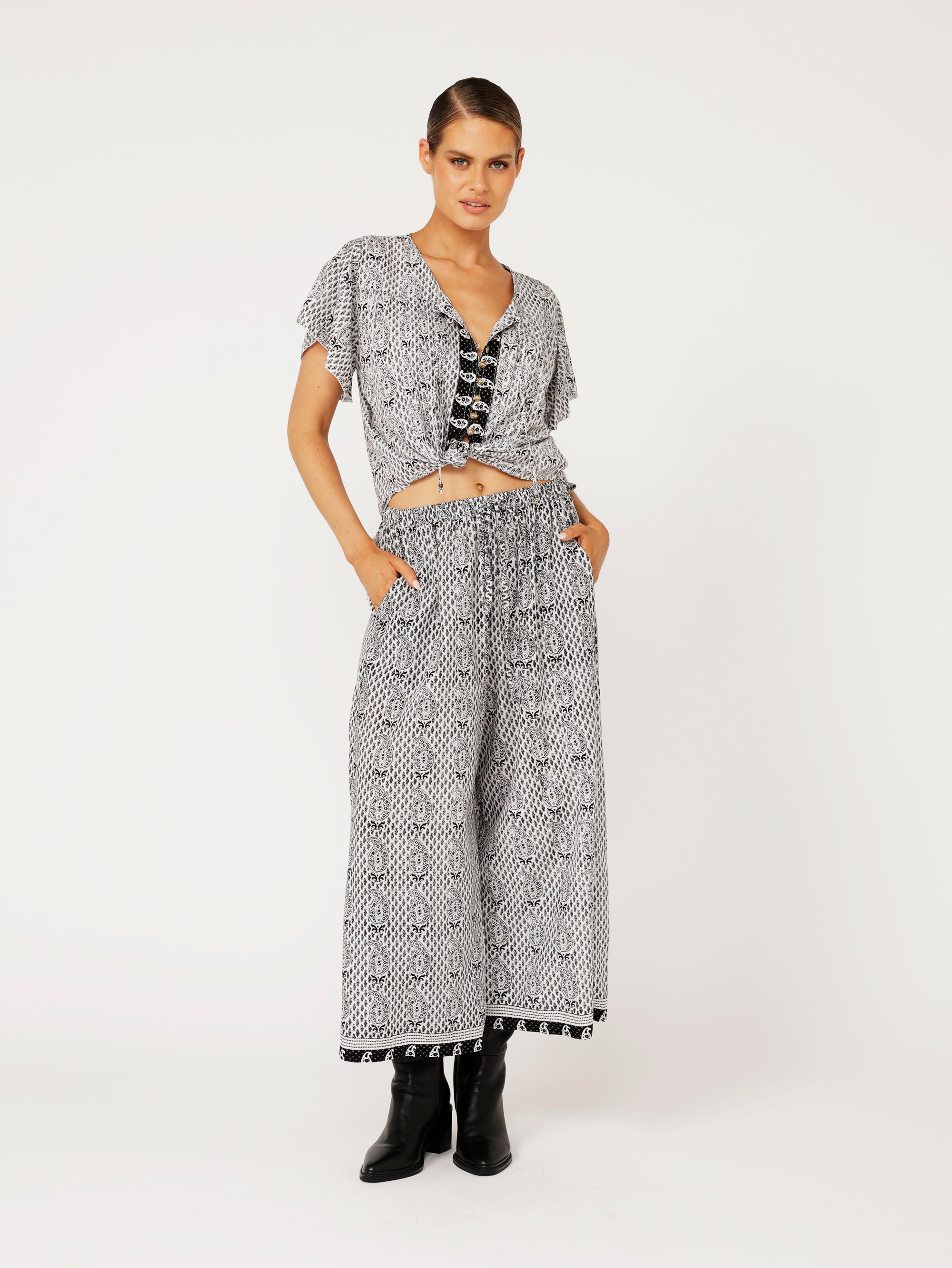 Island Pant | Onyx Black - Saffron Road