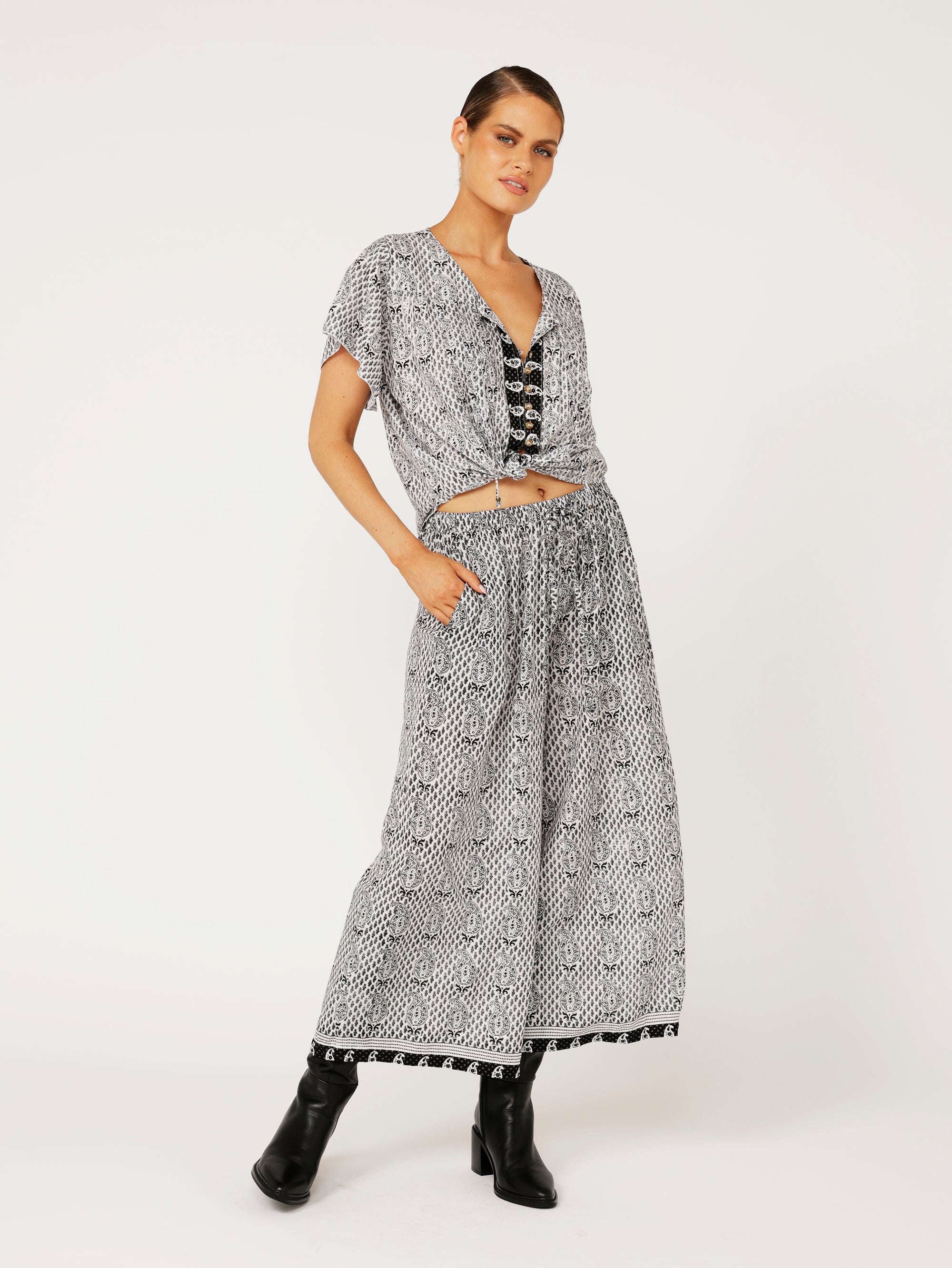 Island Pant | Onyx Black - Saffron Road