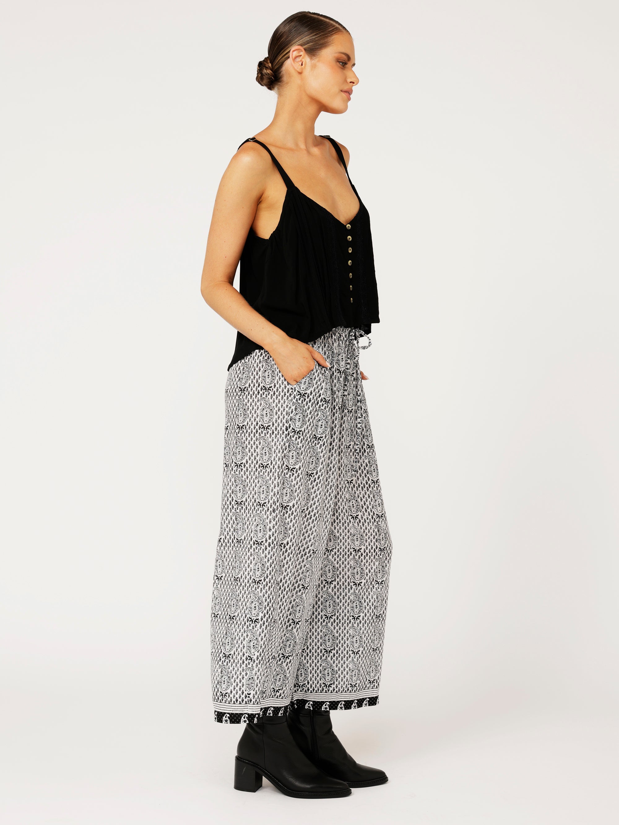 Island Pant | Onyx Black - Saffron Road