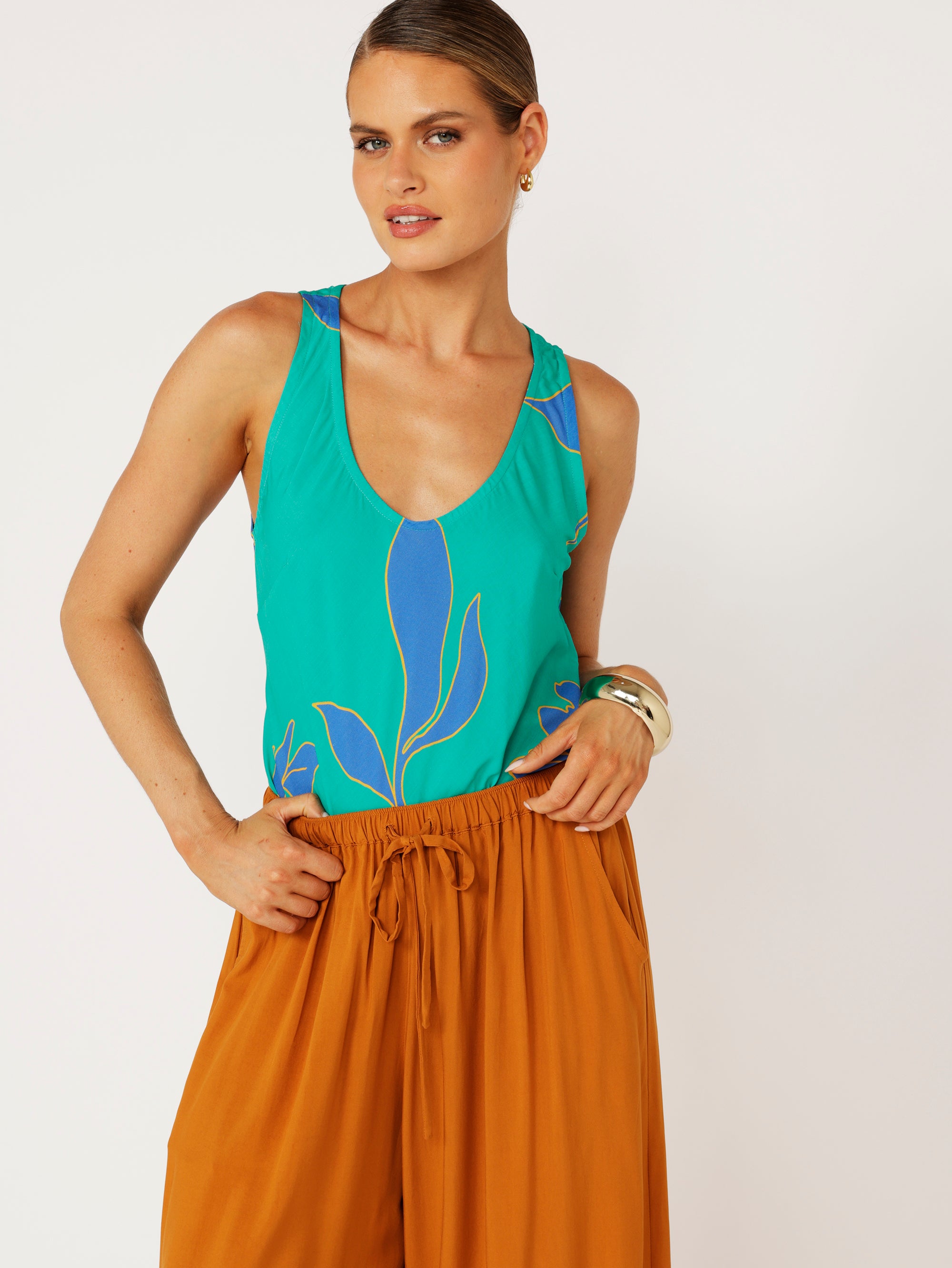 Scoop Tank | Azure Botanica - Saffron Road