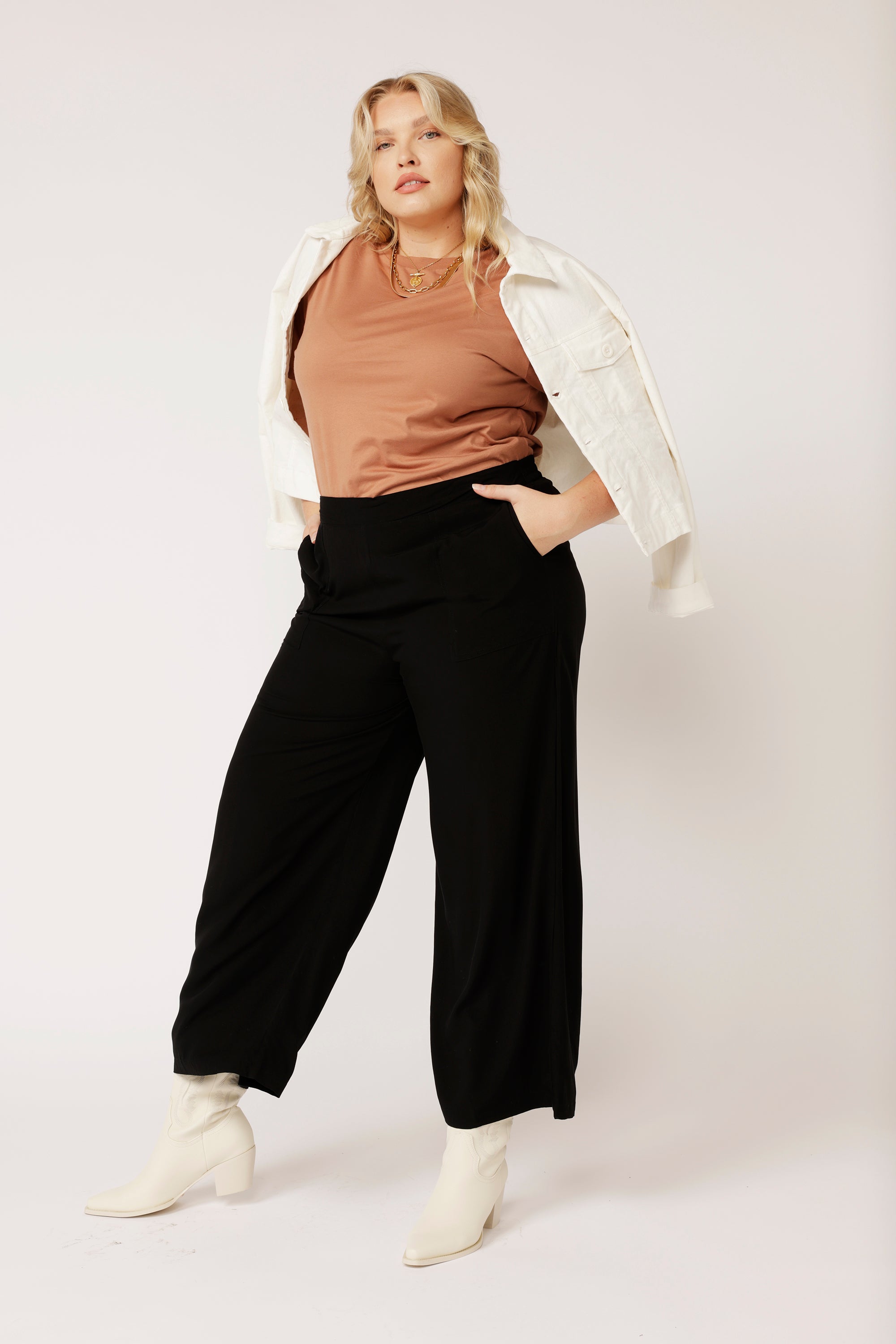 High Waisted Lounge Pants | Black - Saffron Road