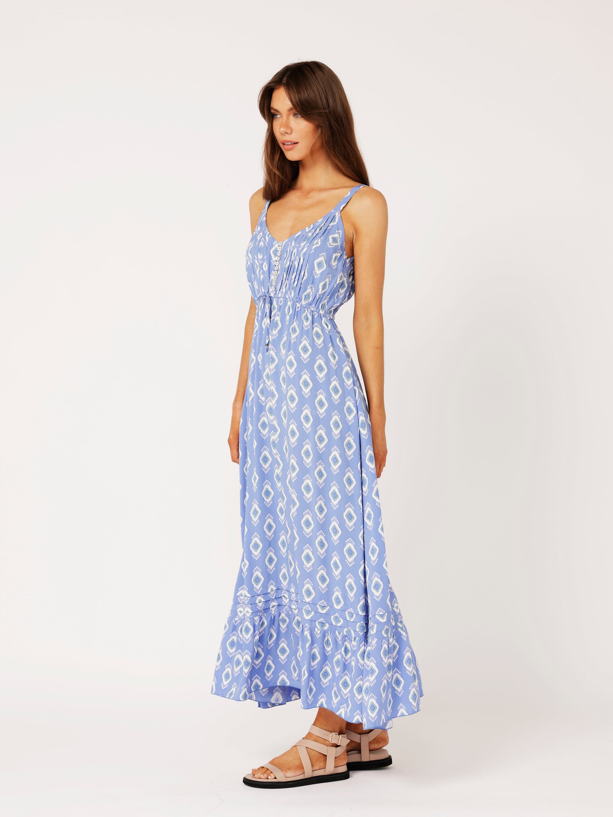 Summer Wanderlust | All Eyes on You Blue - Saffron Road