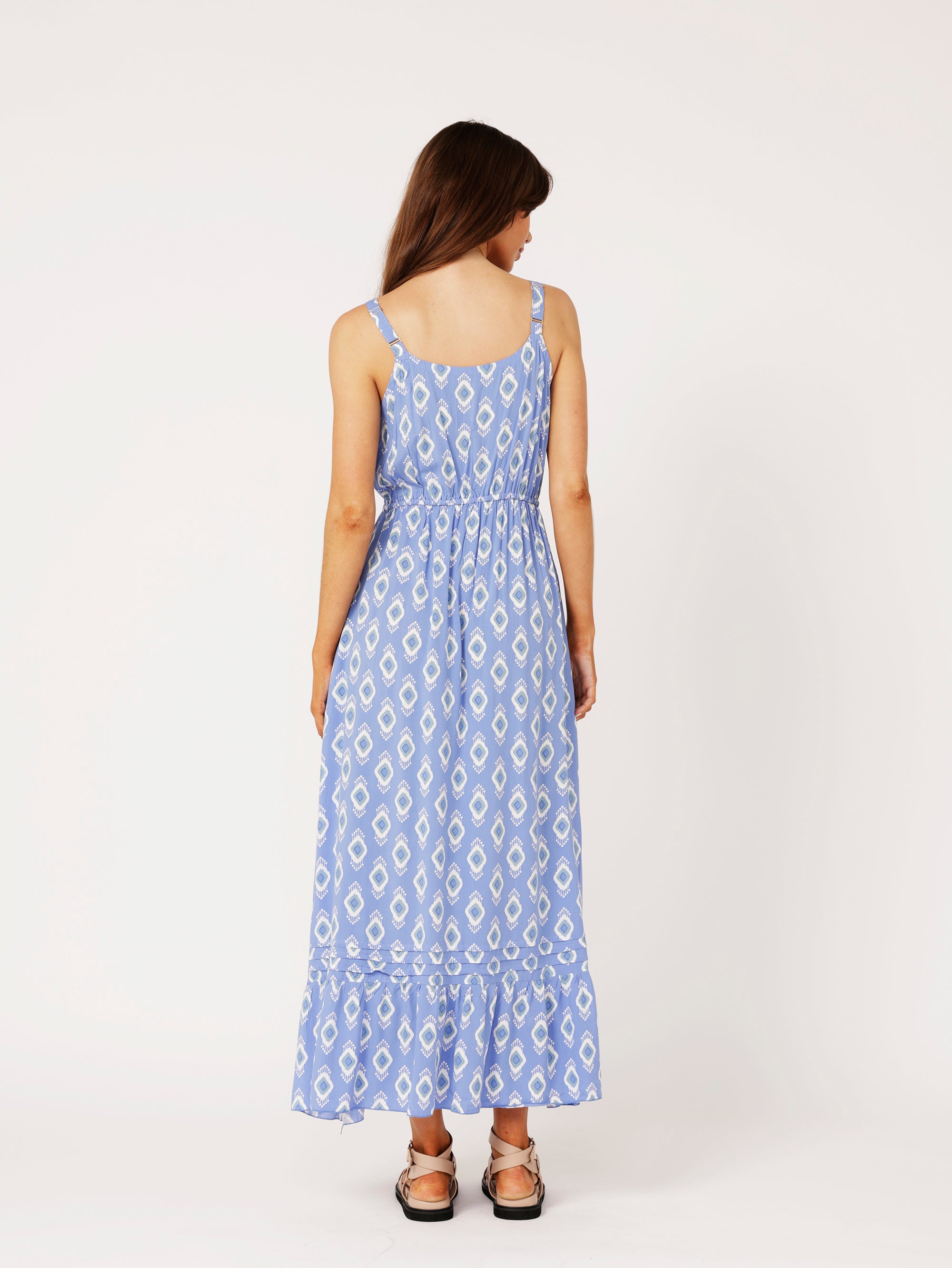 Summer Wanderlust | All Eyes on You Blue - Saffron Road