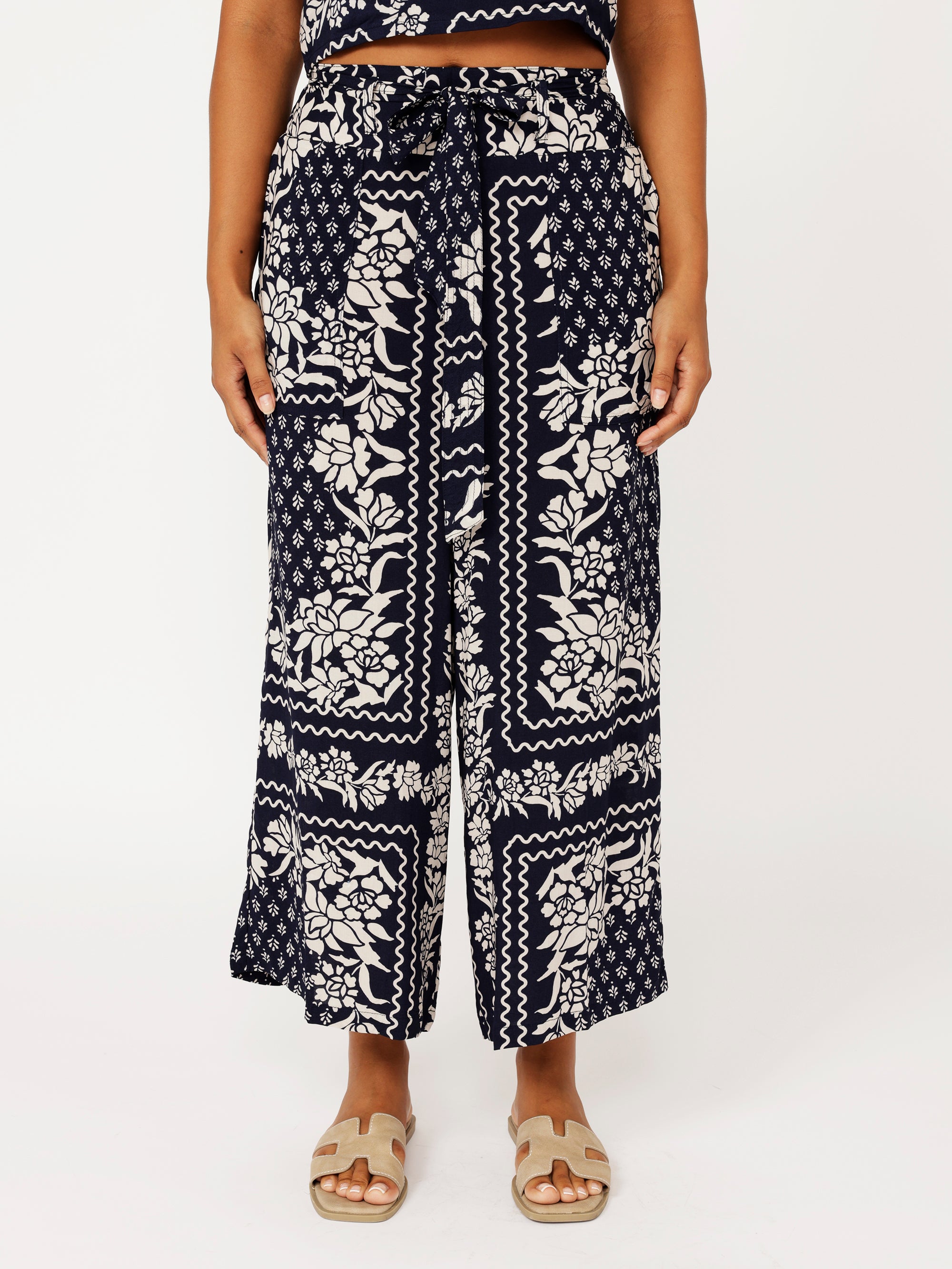 High Waisted Lounge Pant | Cropped | Heritage Bandana - Saffron Road