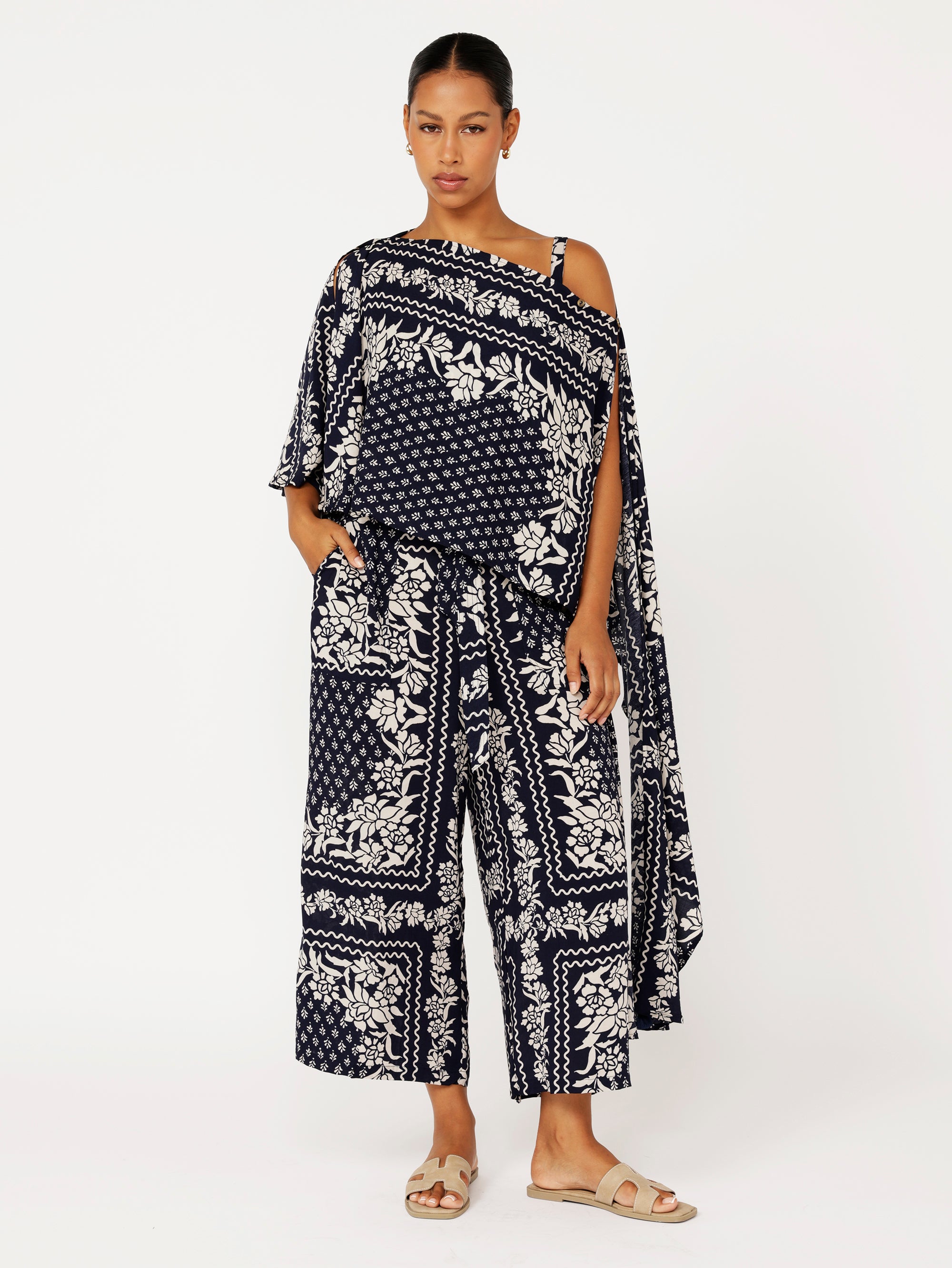 High Waisted Lounge Pant | Cropped | Heritage Bandana - Saffron Road