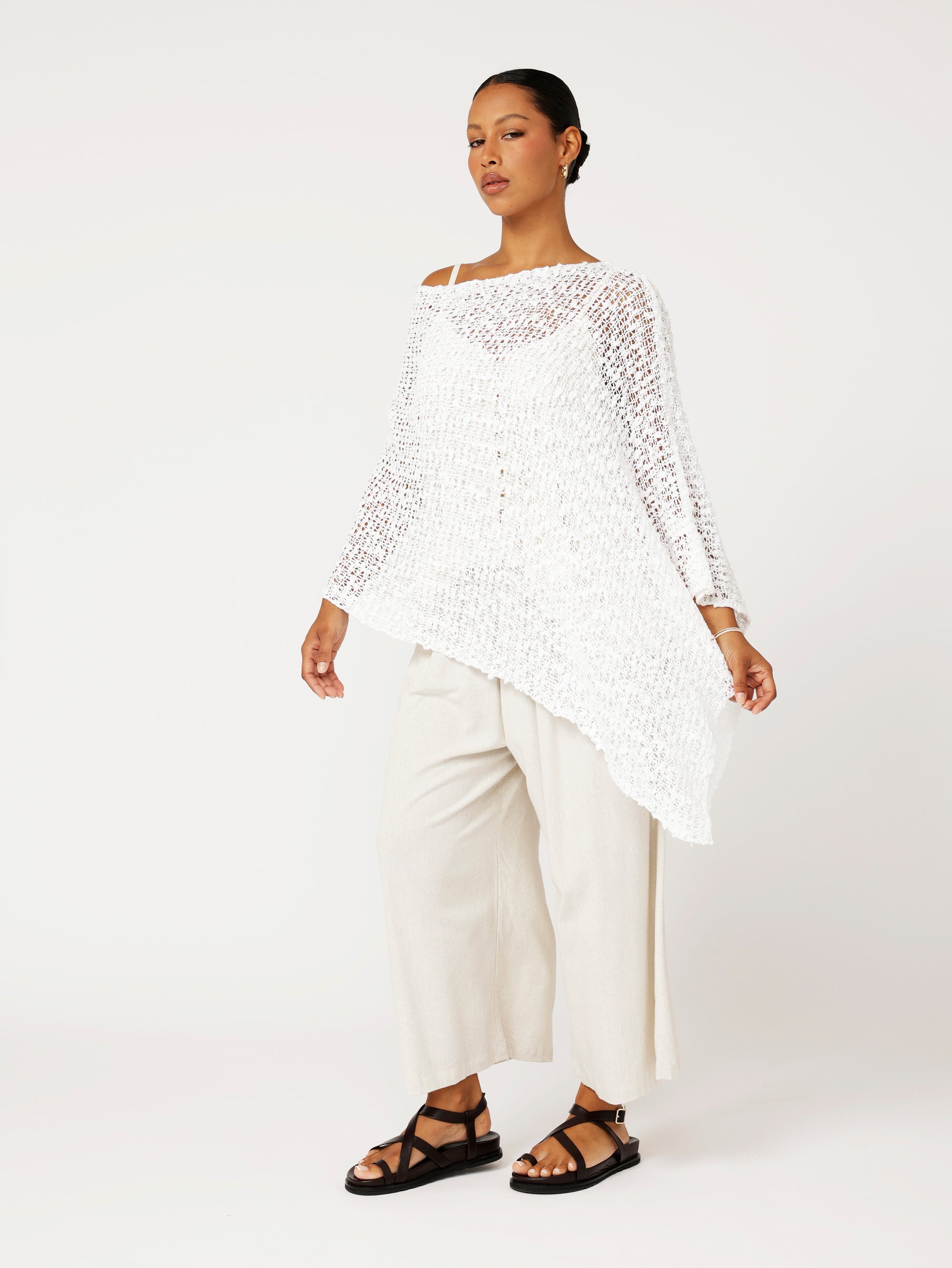 Poncho Knit | White