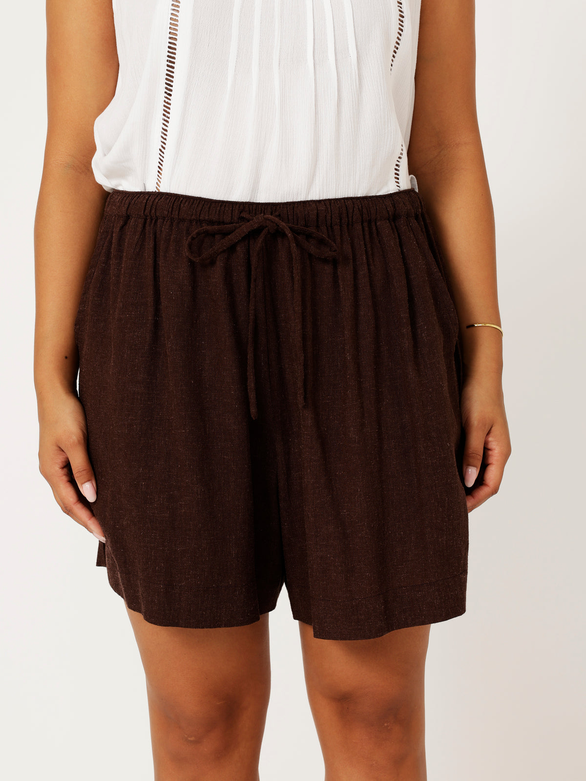 Island Shorts | Chocolate Linen Blend - Saffron Road