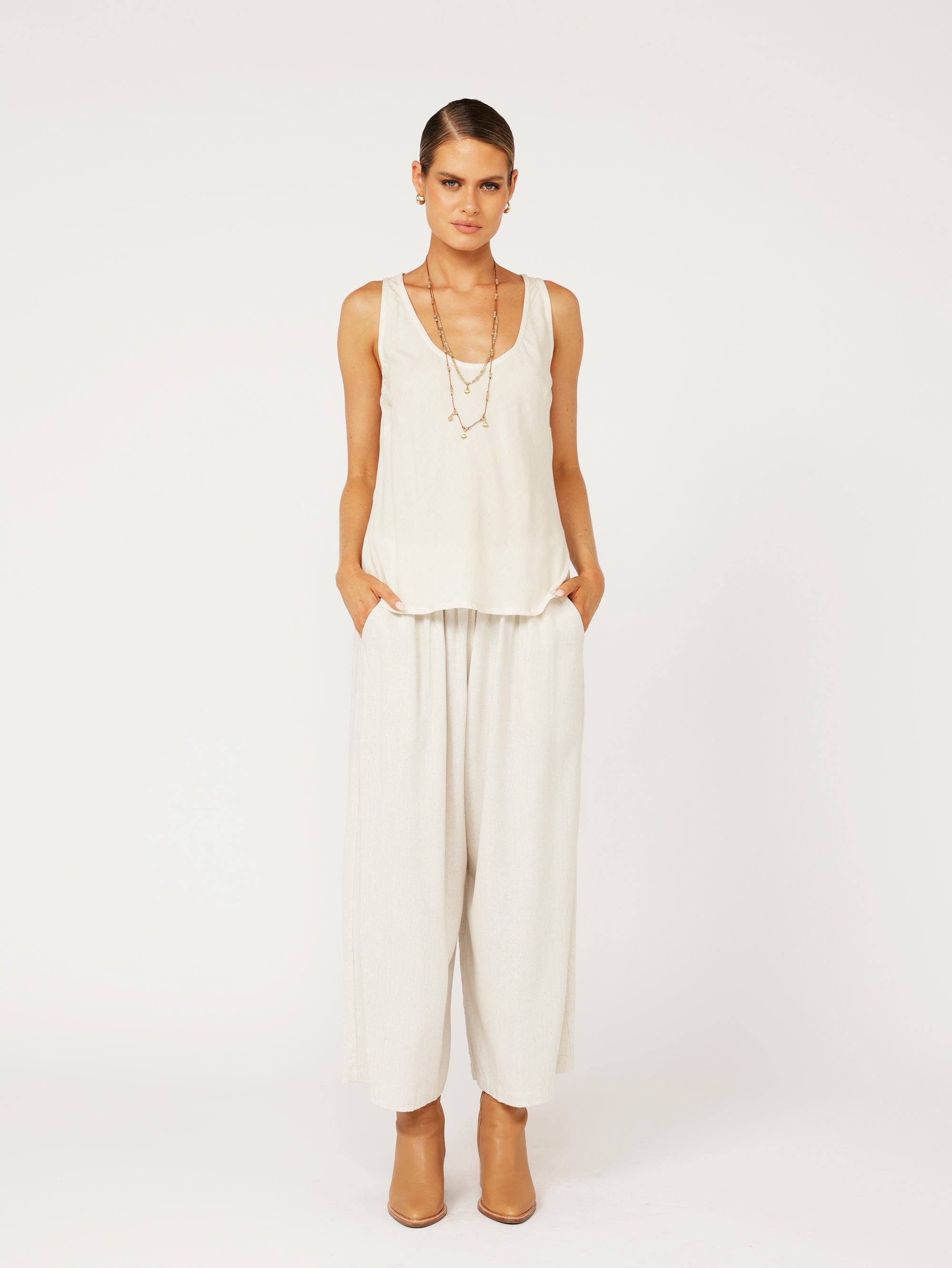 Scoop Tank | Natural - Saffron Road