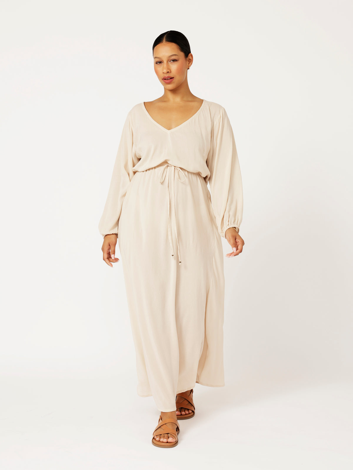 Viv Dress with Sleeves | Maxi | Oyster - Saffron Road