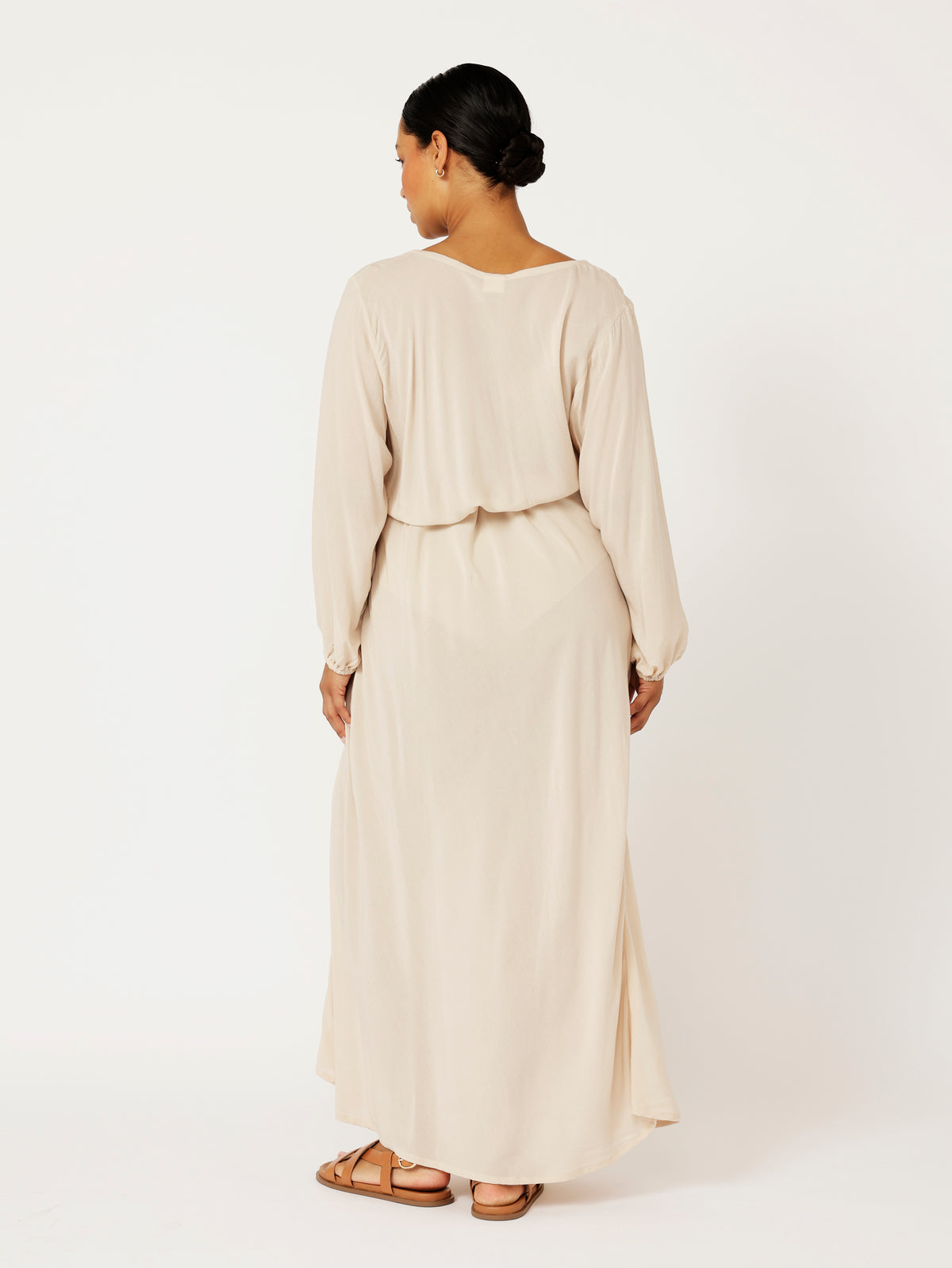 Viv Dress with Sleeves | Maxi | Oyster - Saffron Road