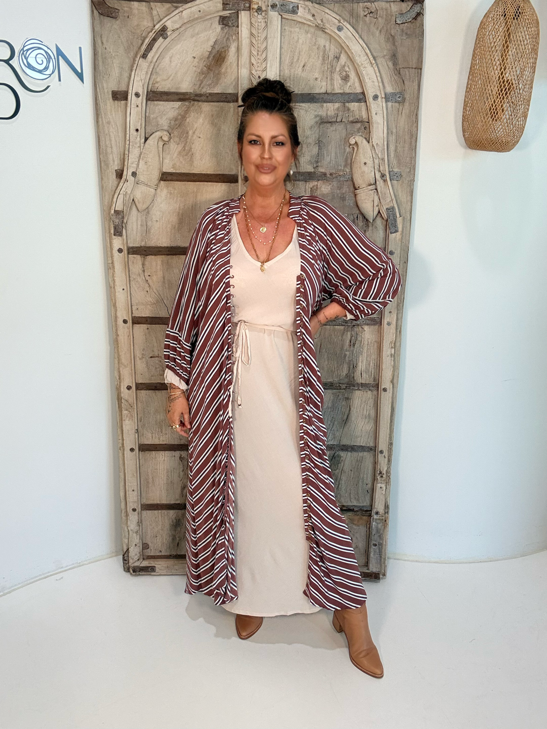 Viv Dress with Sleeves | Maxi | Oyster - Saffron Road